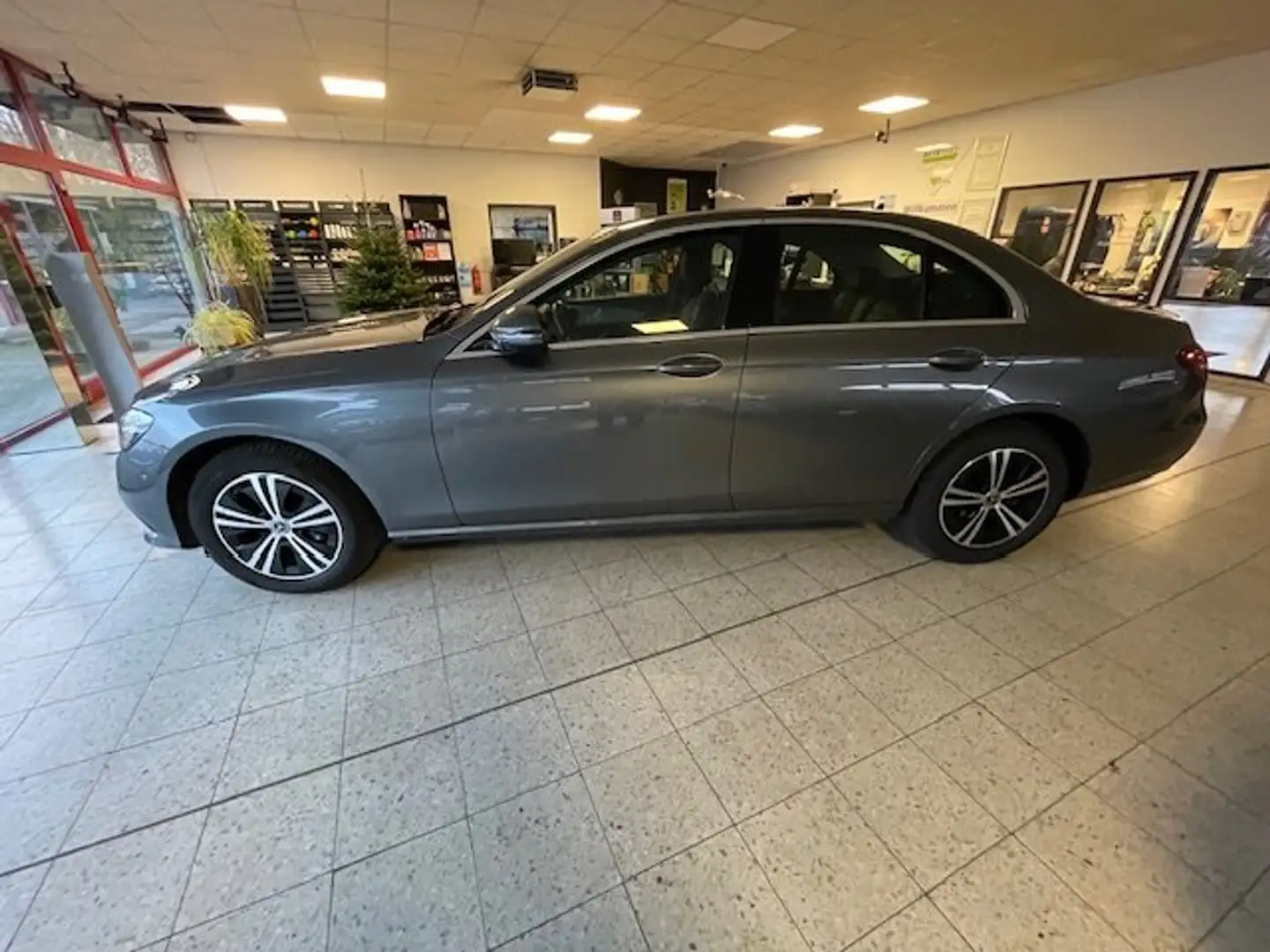 Mercedes-Benz E 220 E 220 d (213.004) Gris - 1
