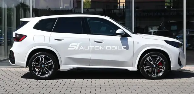 BMW X1 view 6
