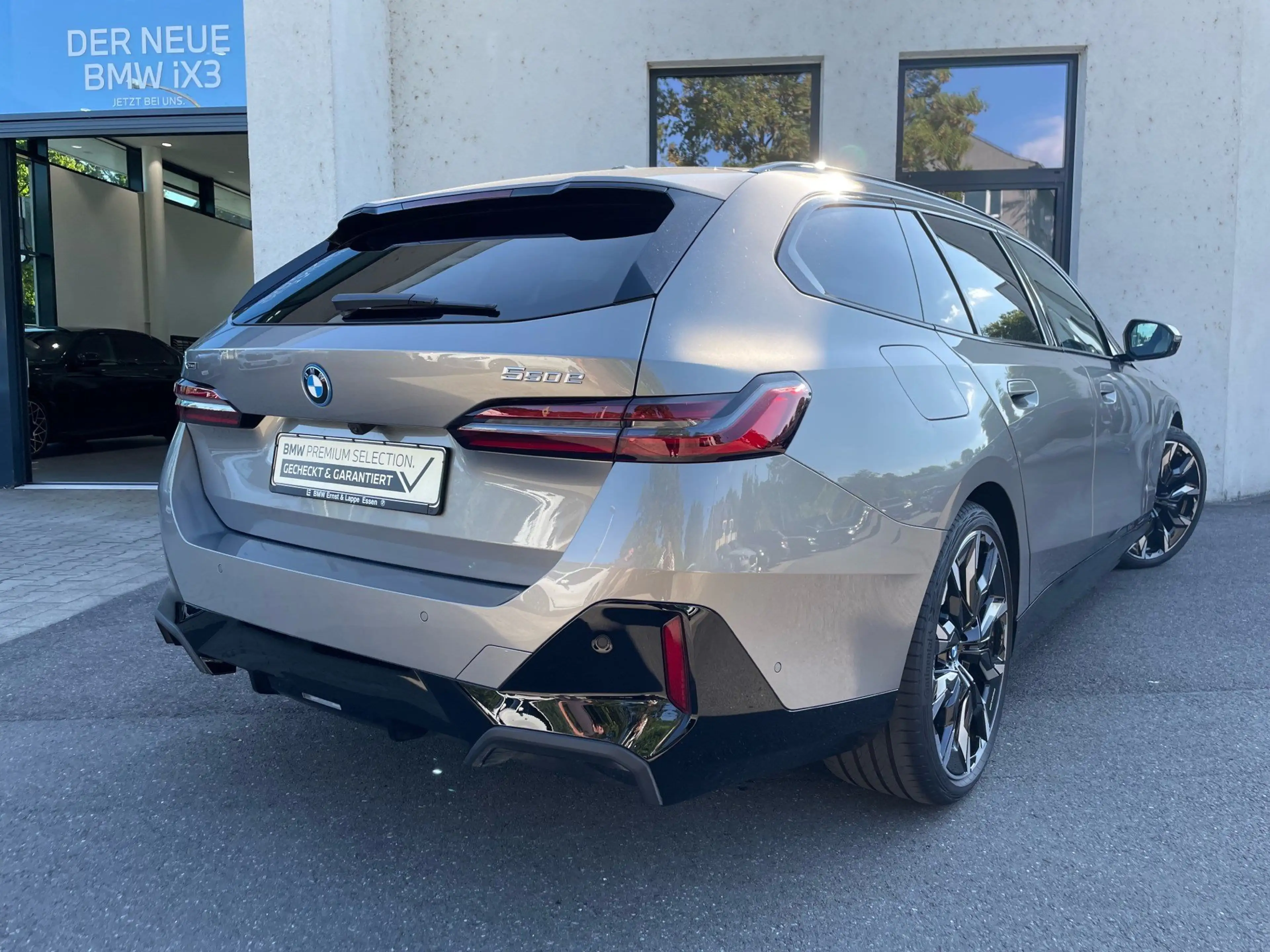 BMW 550 e xDrive Tour M Sport Pro || AHK ACC 360 Pano Stan — photo 2