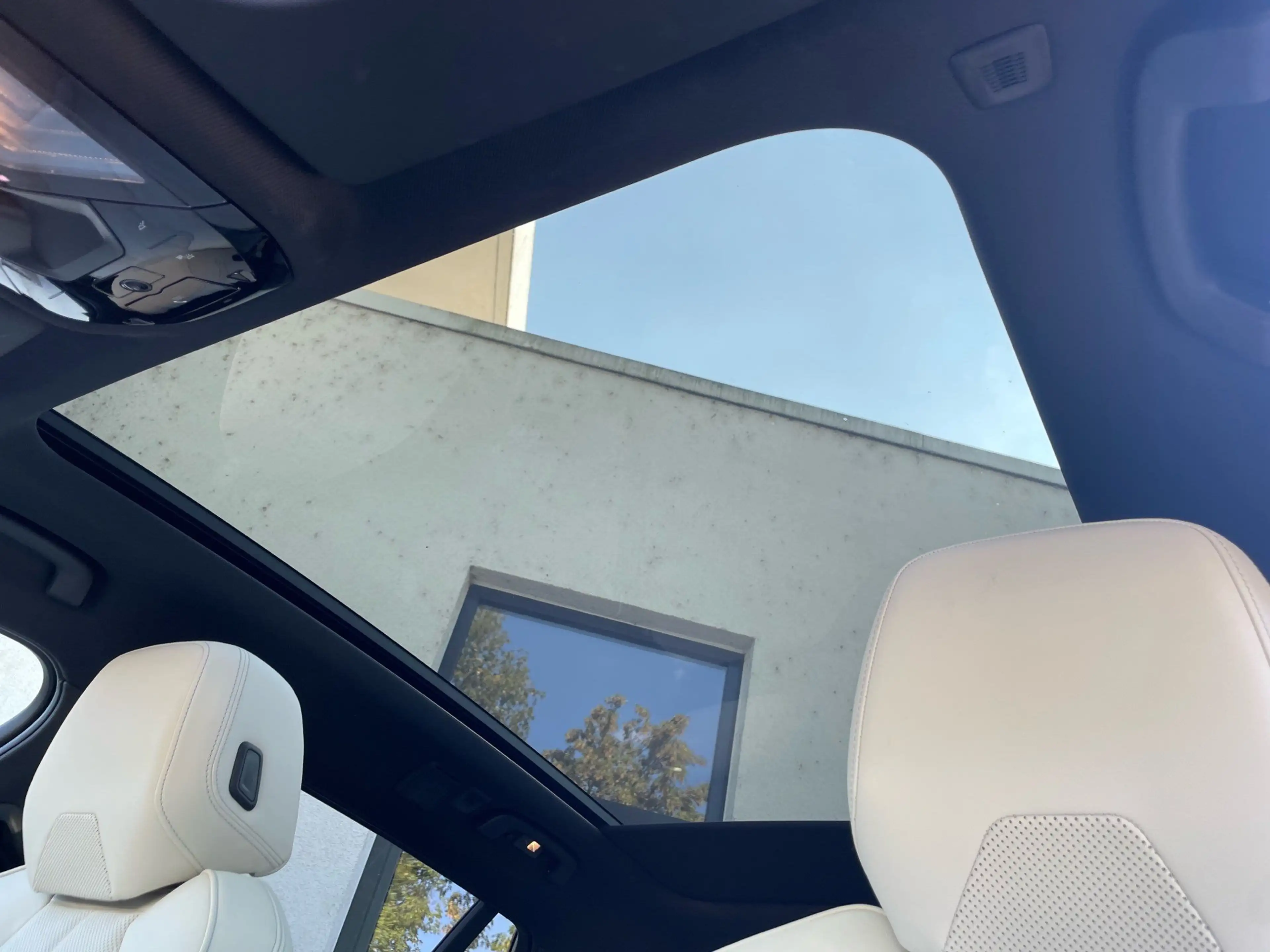 BMW 550 e xDrive Tour M Sport Pro || AHK ACC 360 Pano Stan — photo 11