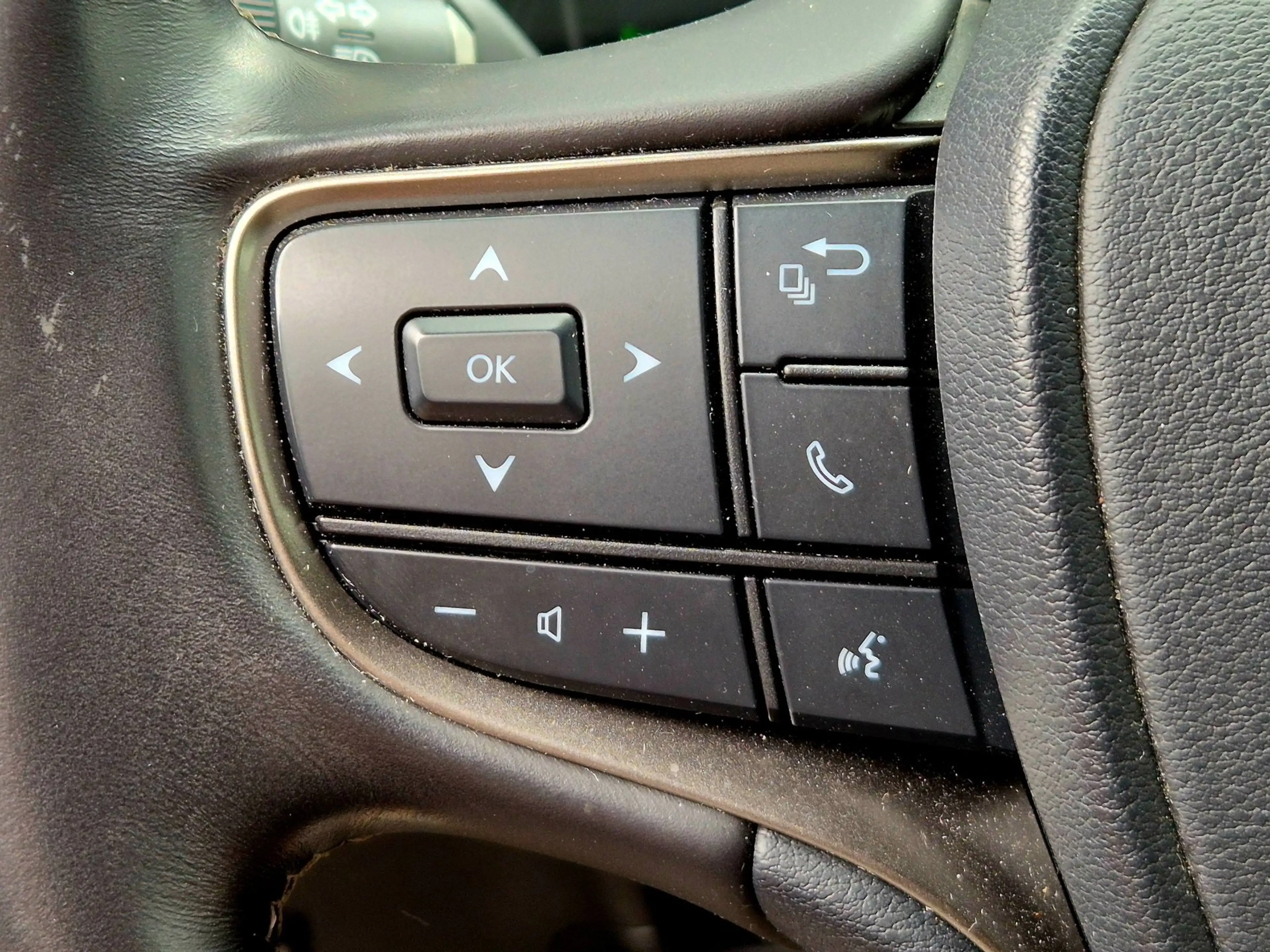 Lexus UX 250h Luxury Line + OH historie|Trekhaak|LED|Keyless|Led — photo 23