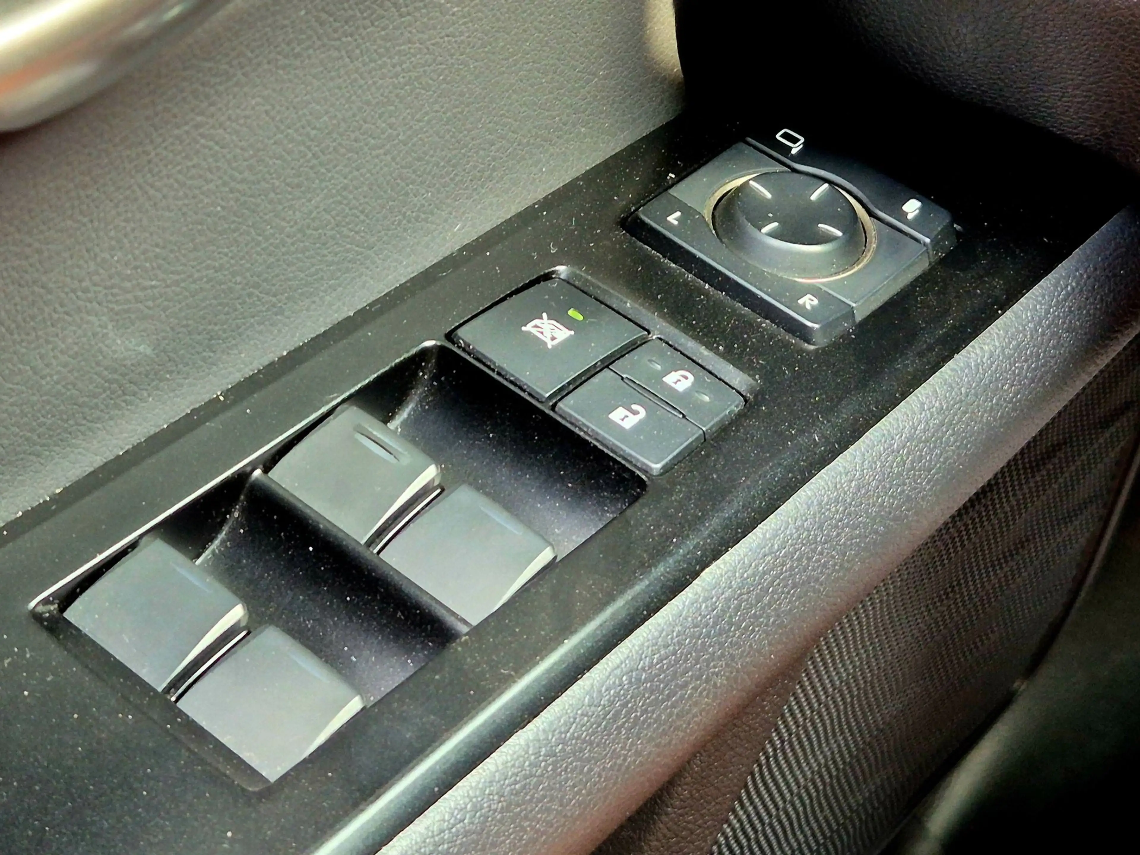 Lexus UX 250h Luxury Line + OH historie|Trekhaak|LED|Keyless|Led — photo 40