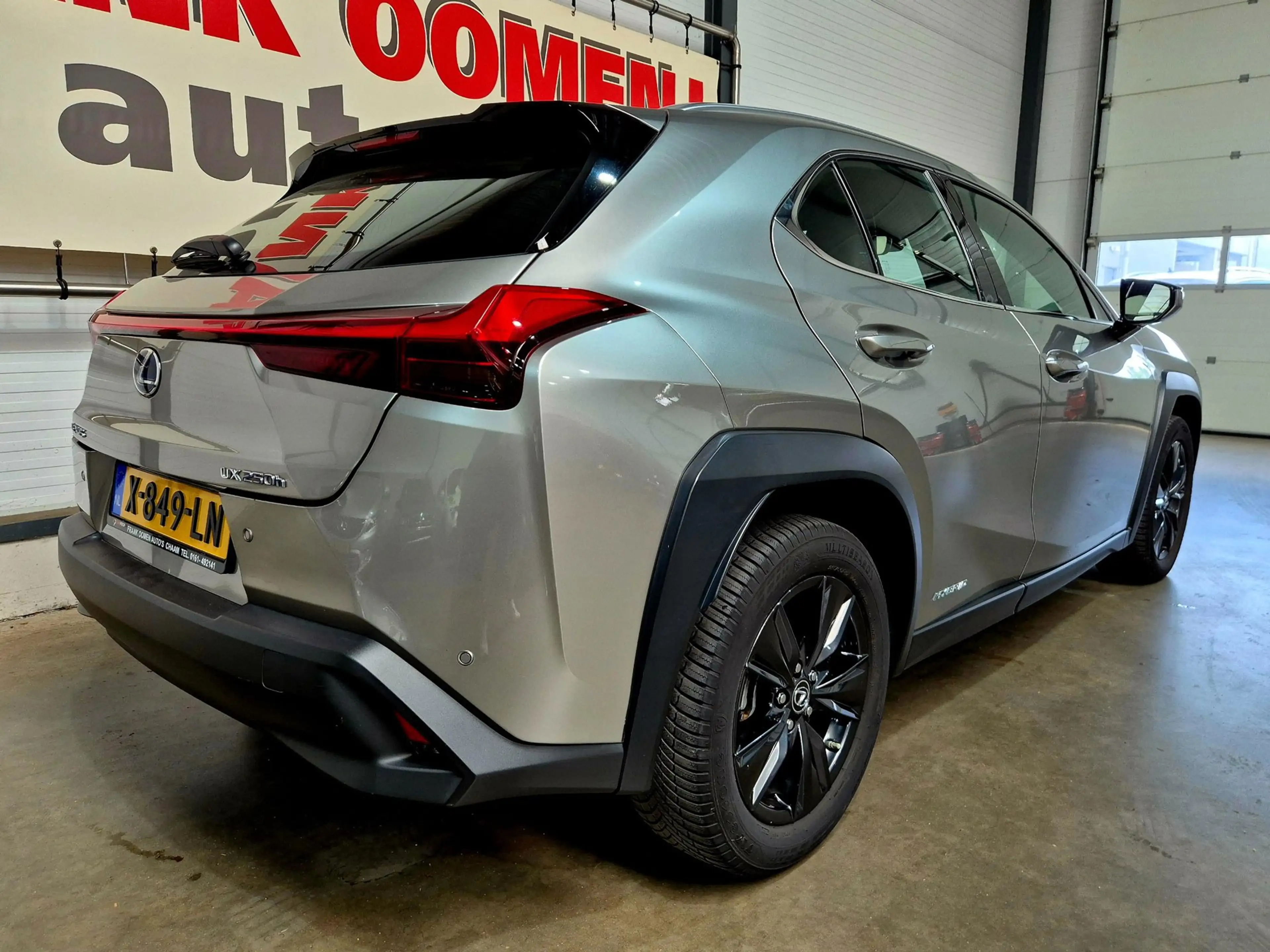Lexus UX 250h Luxury Line + OH historie|Trekhaak|LED|Keyless|Led — photo 3