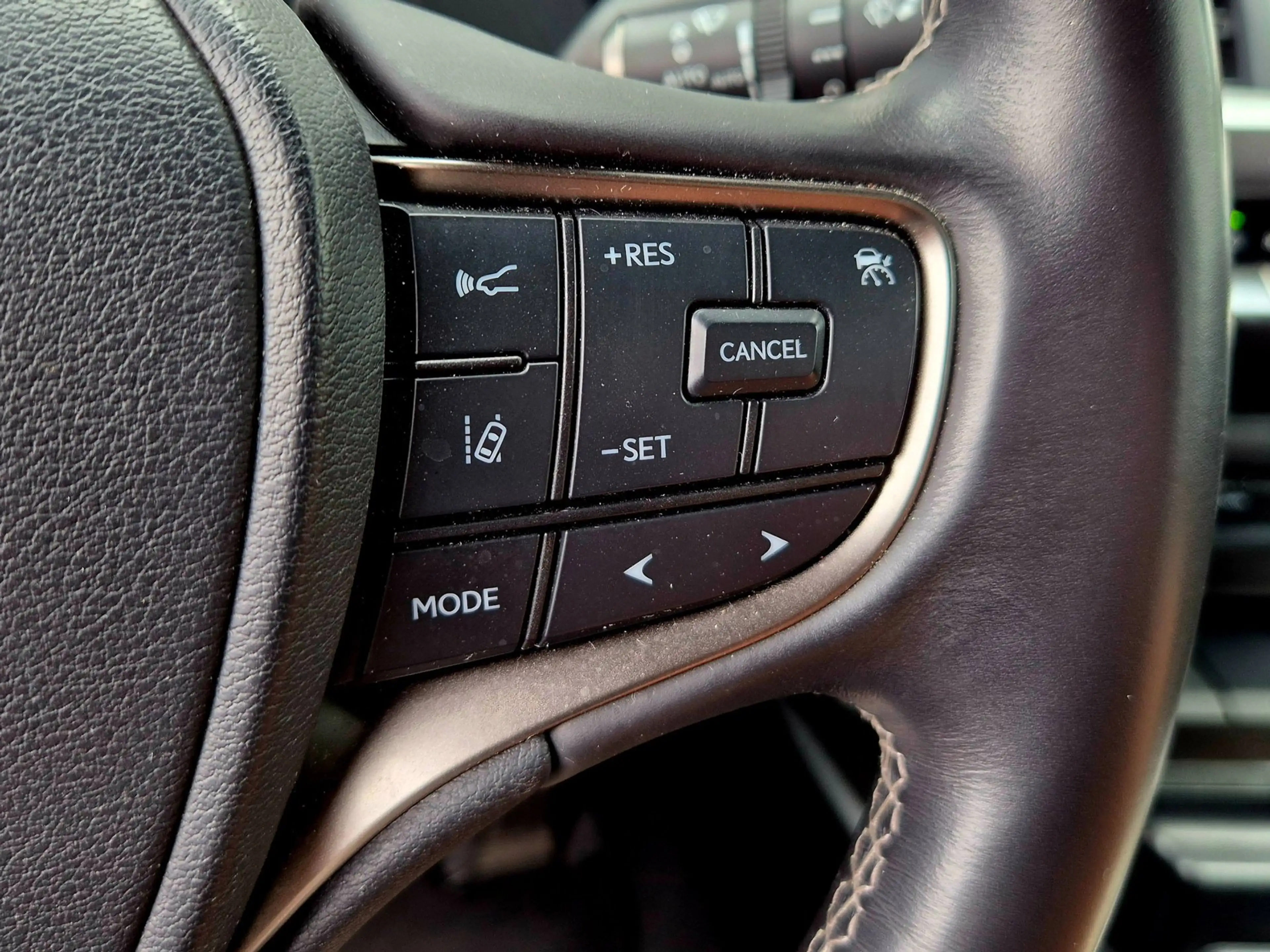 Lexus UX 250h Luxury Line + OH historie|Trekhaak|LED|Keyless|Led — photo 25