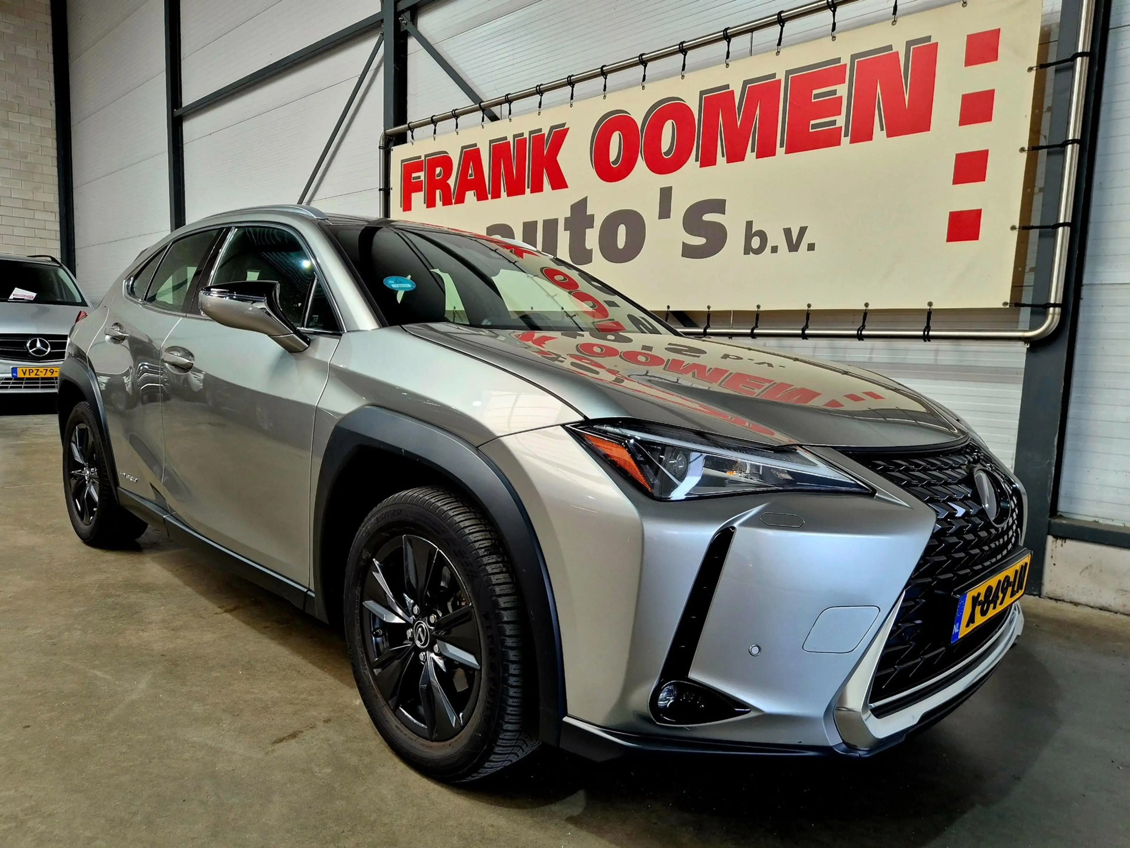 Lexus UX 250h Luxury Line + OH historie|Trekhaak|LED|Keyless|Led — photo 7