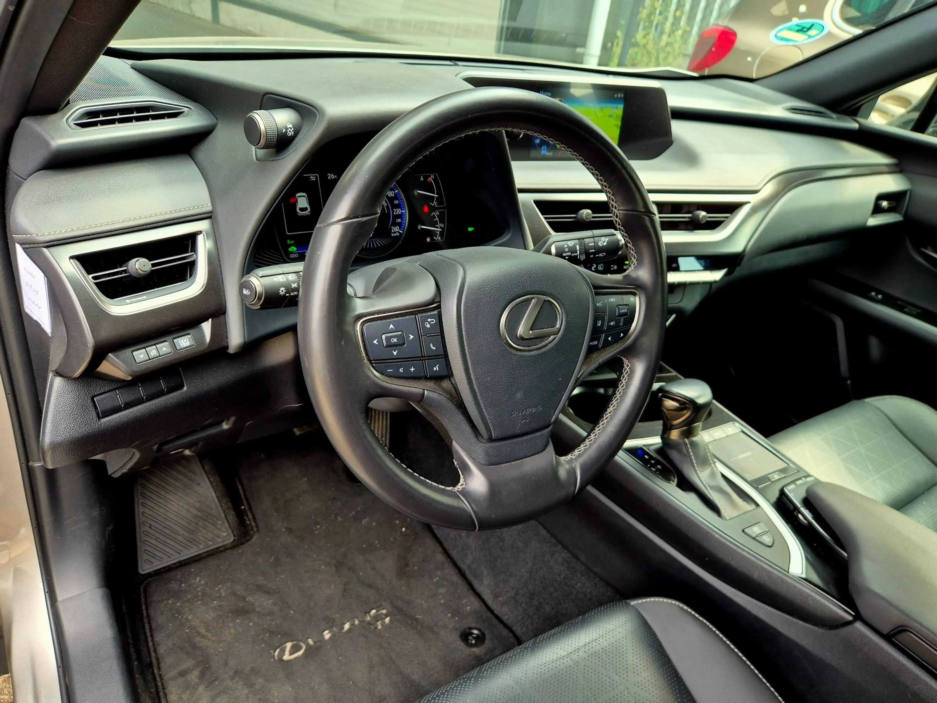 Lexus UX 250h Luxury Line + OH historie|Trekhaak|LED|Keyless|Led — photo 20