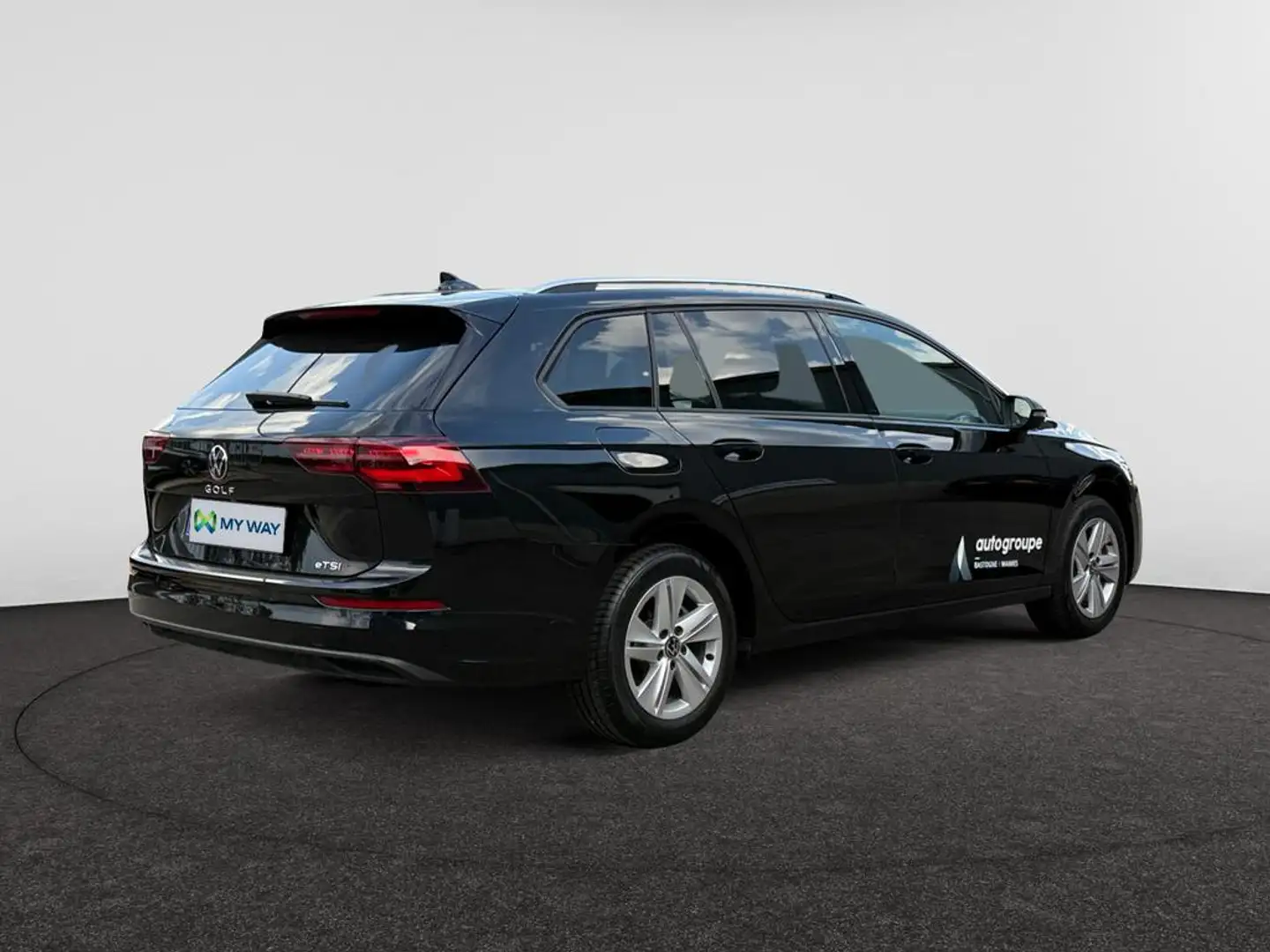 Volkswagen Golf Variant Golf Variant Life Business Premium 1.0 eTSI 81 kW (110 ch) 7 vitesses DSG Negro - 2