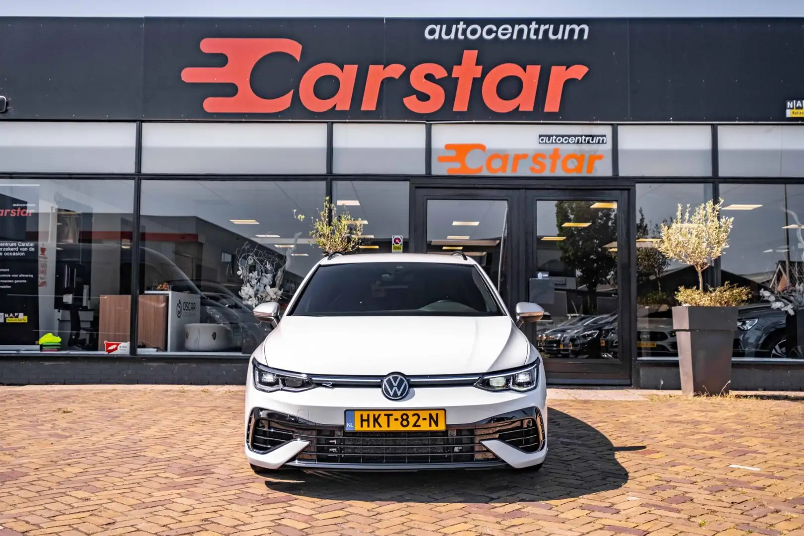 Volkswagen Golf R Variant | 322 PK | White - 2