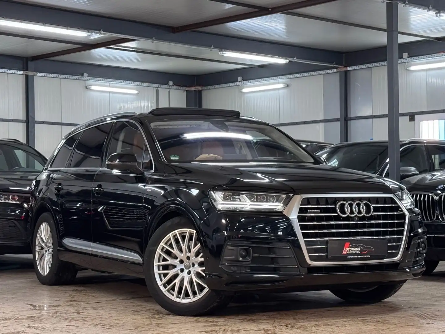 Audi Q7 S LINE*7SITZ*ACC*NGHTV*MSGE*HUD*PANO*BOSE*STH Noir - 1