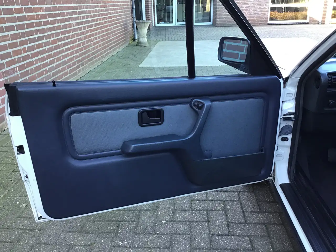 BMW 320 3-serie Cabrio 320i, foto 7