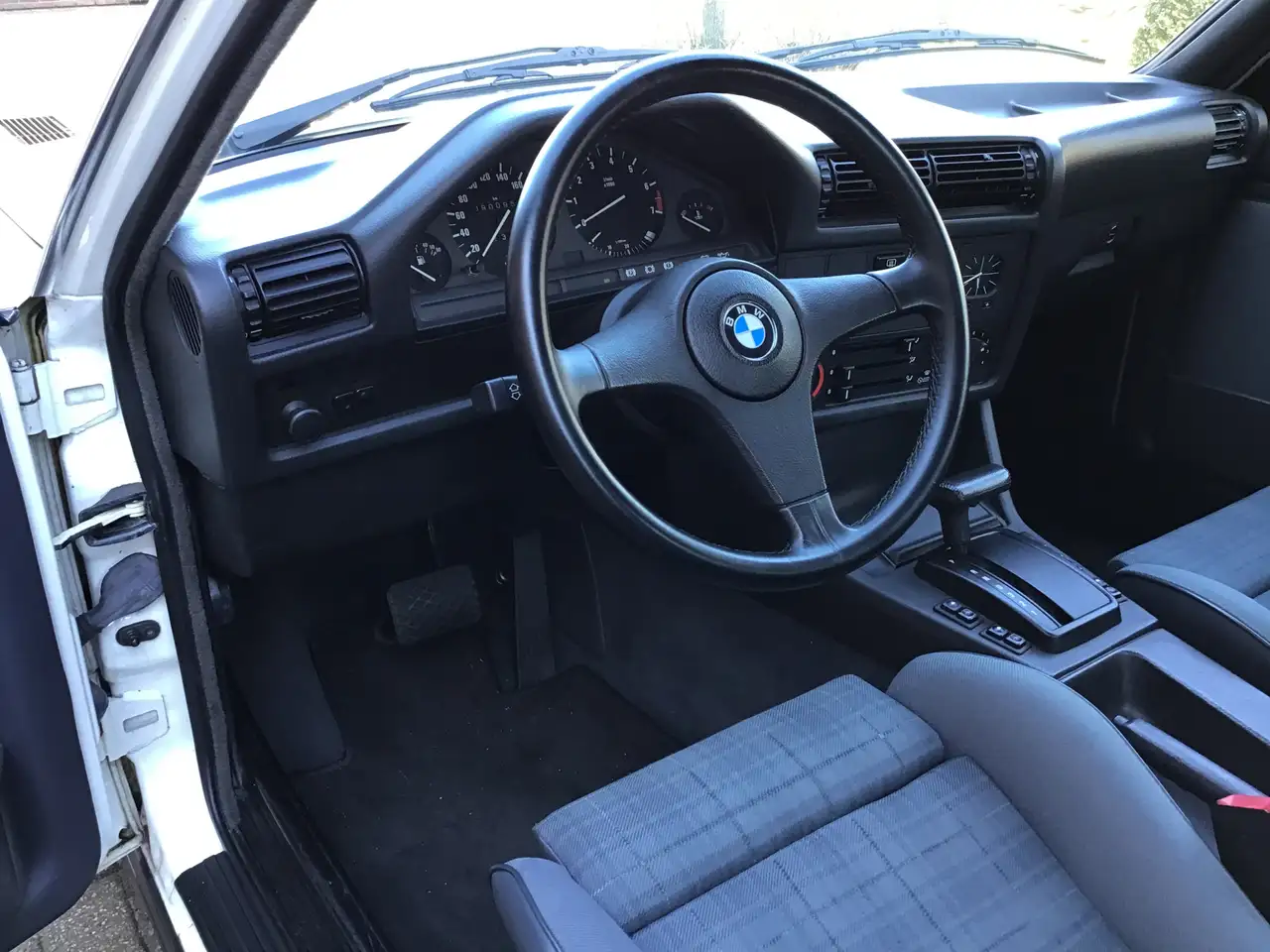 BMW 320 3-serie Cabrio 320i, foto 5