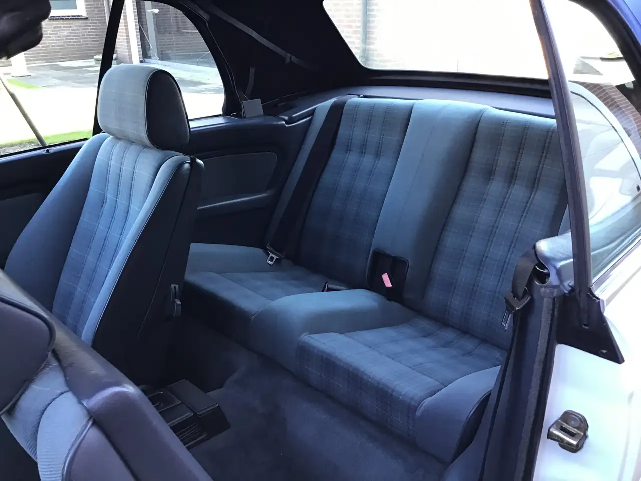 BMW 320 3-serie Cabrio 320i, foto 6