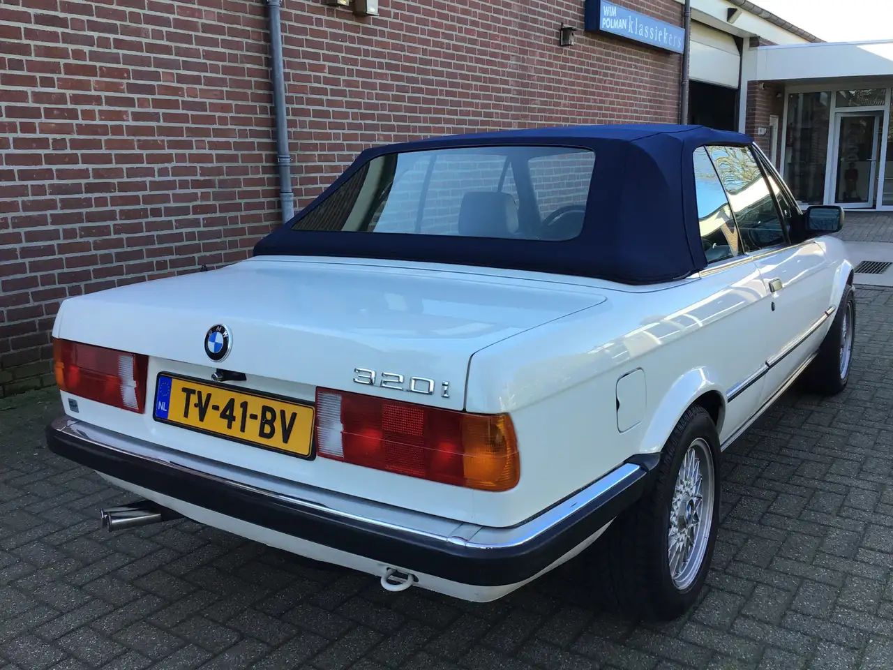 BMW 320 3-serie Cabrio 320i, foto 3