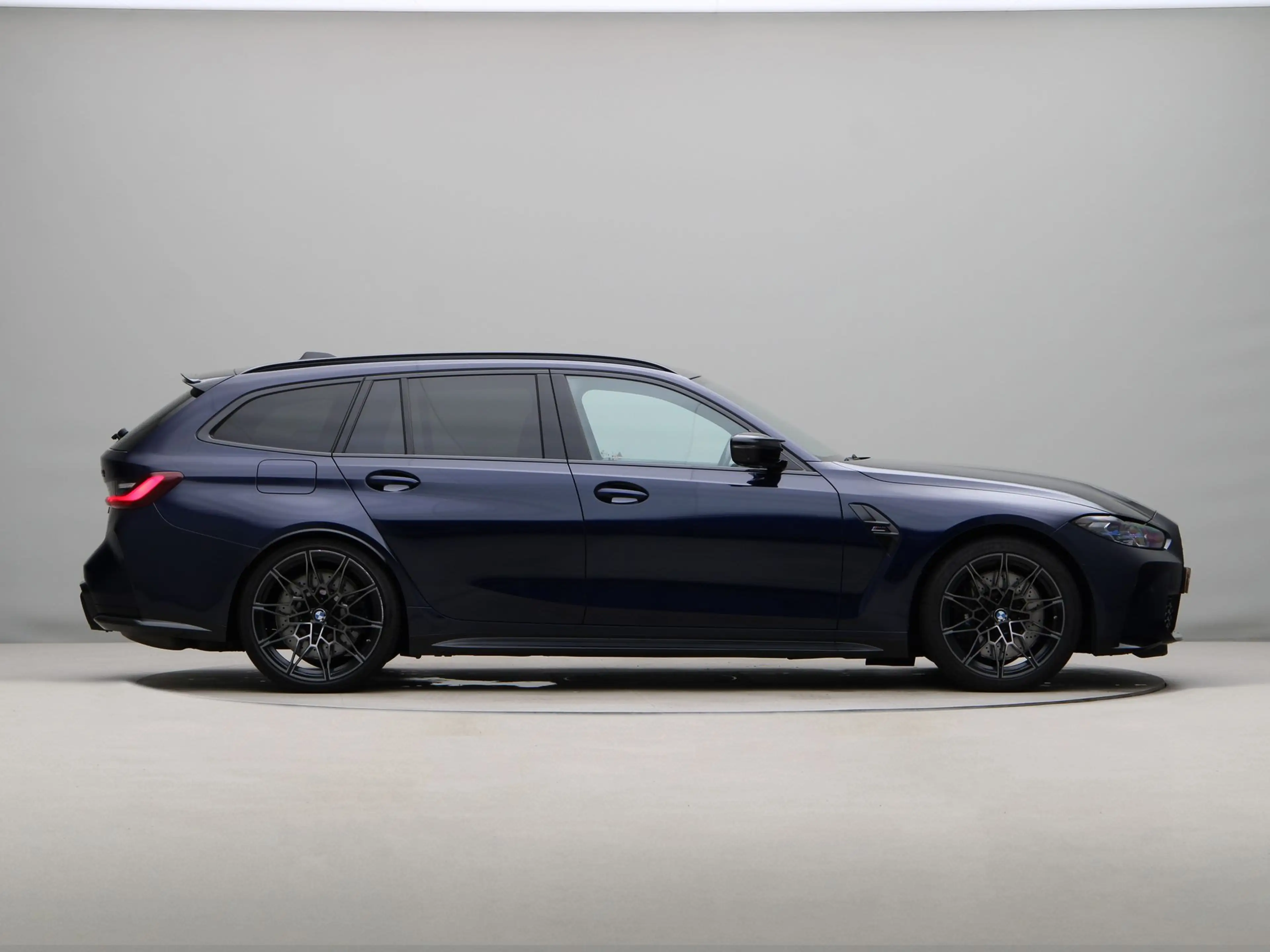 BMW M3 xDrive Competition — photo 8