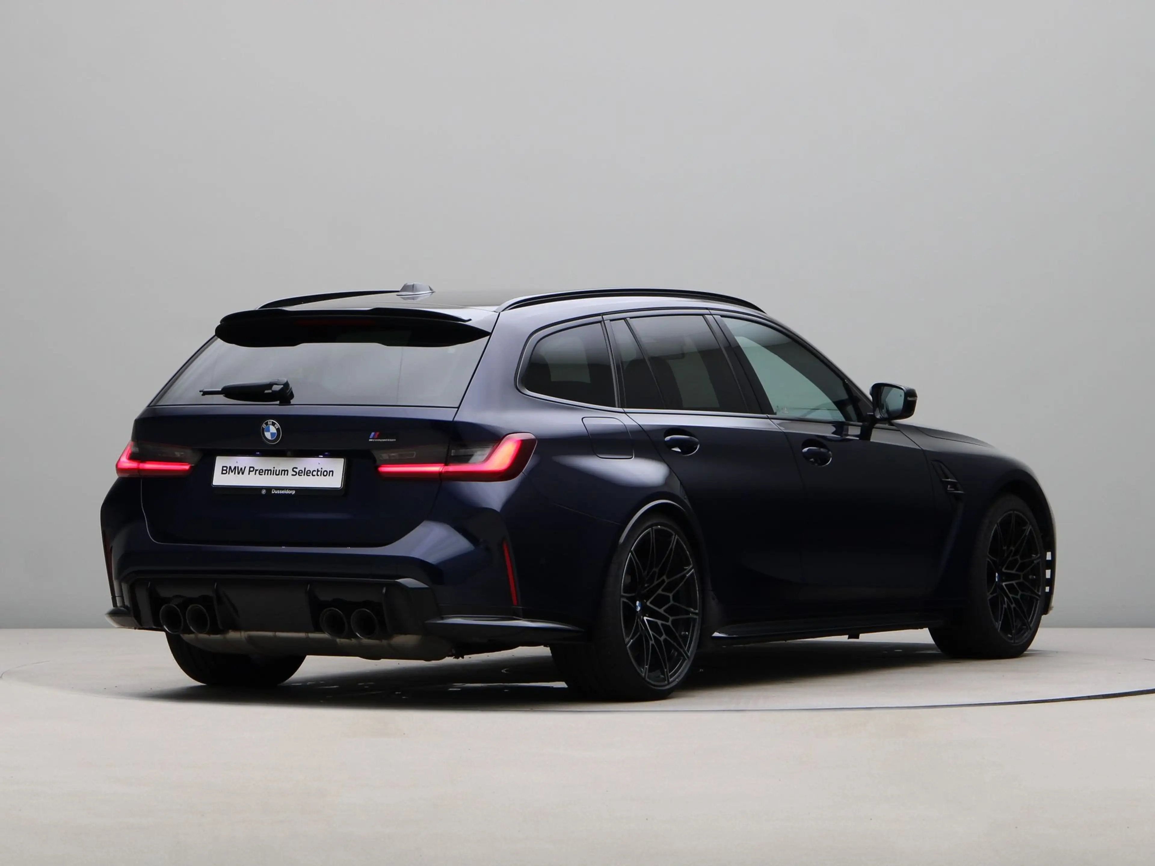 BMW M3 xDrive Competition — photo 9