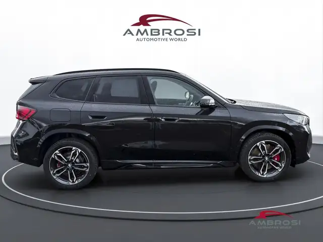 BMW X1 view 5