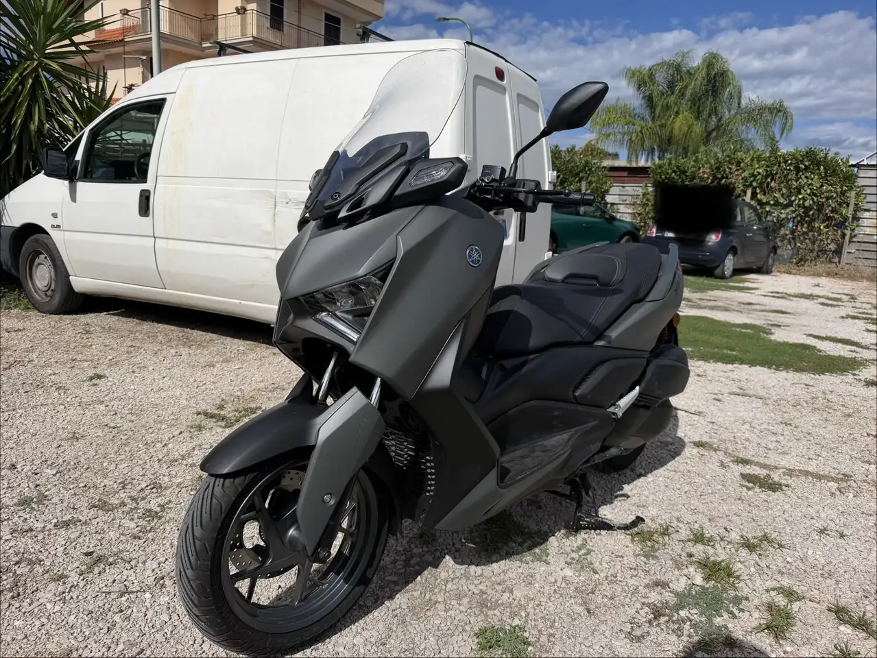 Yamaha X-Max 300