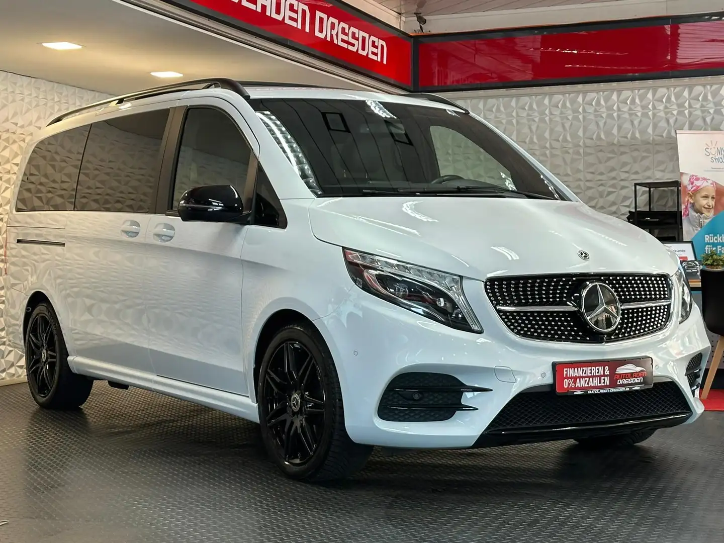 Mercedes-Benz V 250 d EDITION 2020 AMG LANG* LED#AHK#PANO#SHZ Wit - 2