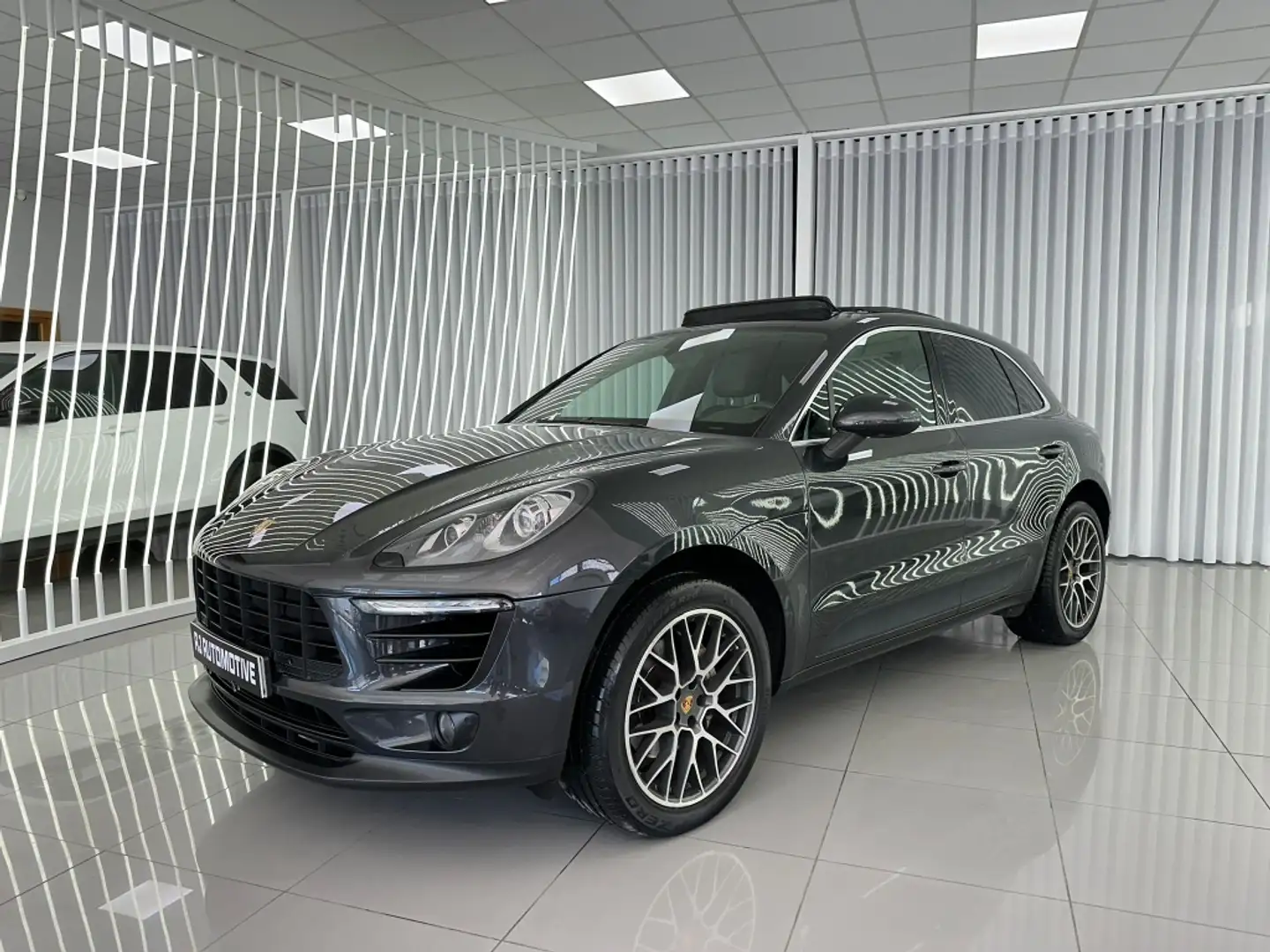 Porsche Macan S Aut. Gris - 1