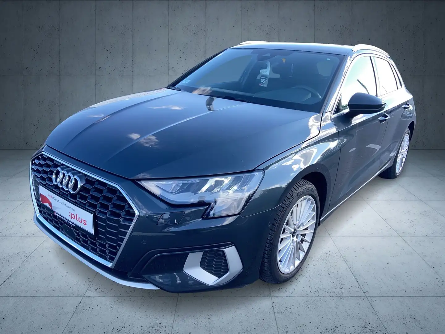 Audi A3 Sportback advanced 35 TFSI 110(150)  S tronic Grau - 2