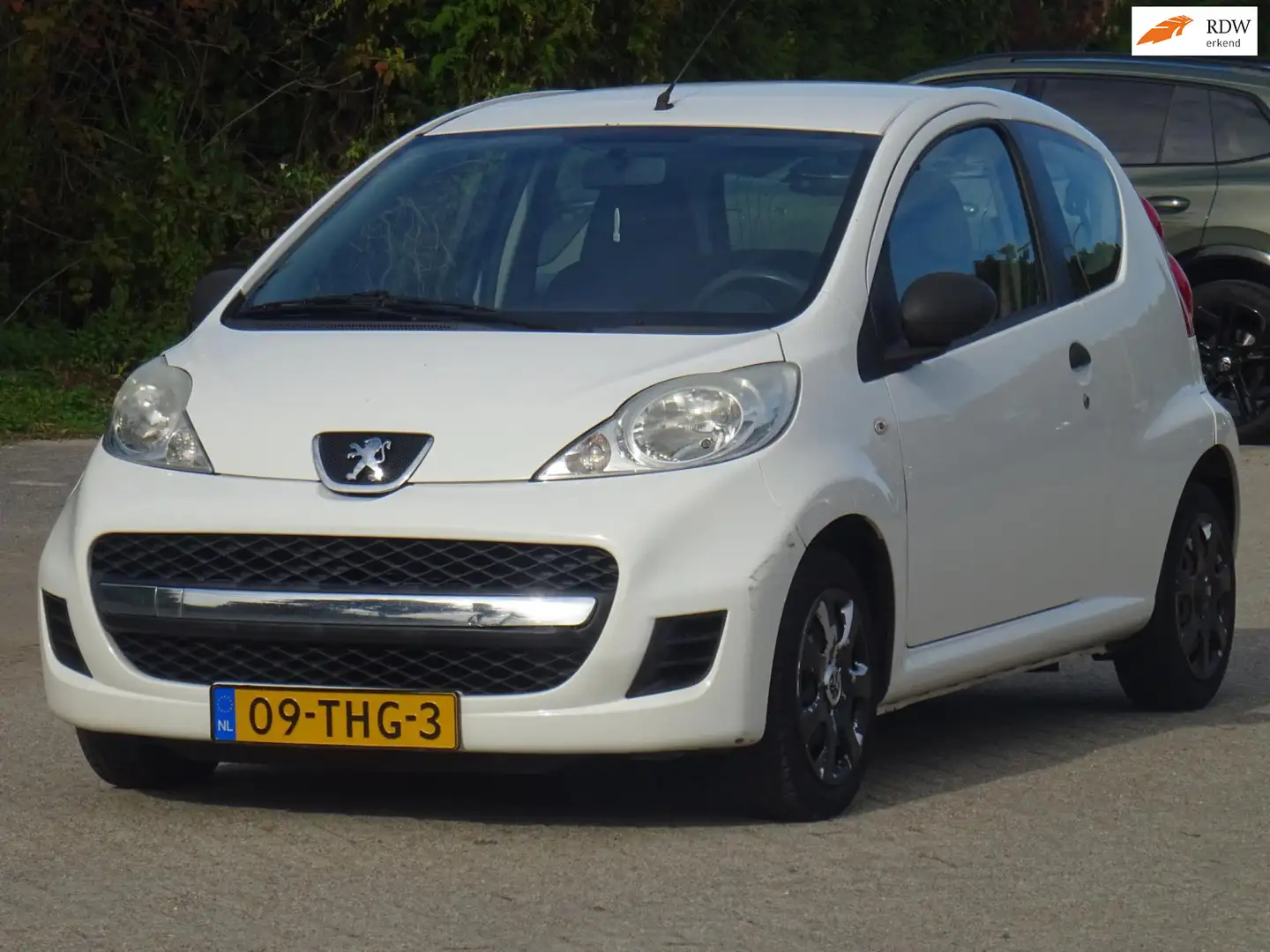 Peugeot 107 1.0-12V XR BJ2012 NAP/AIRCO/APK 04-09-2026 Weiß - 1