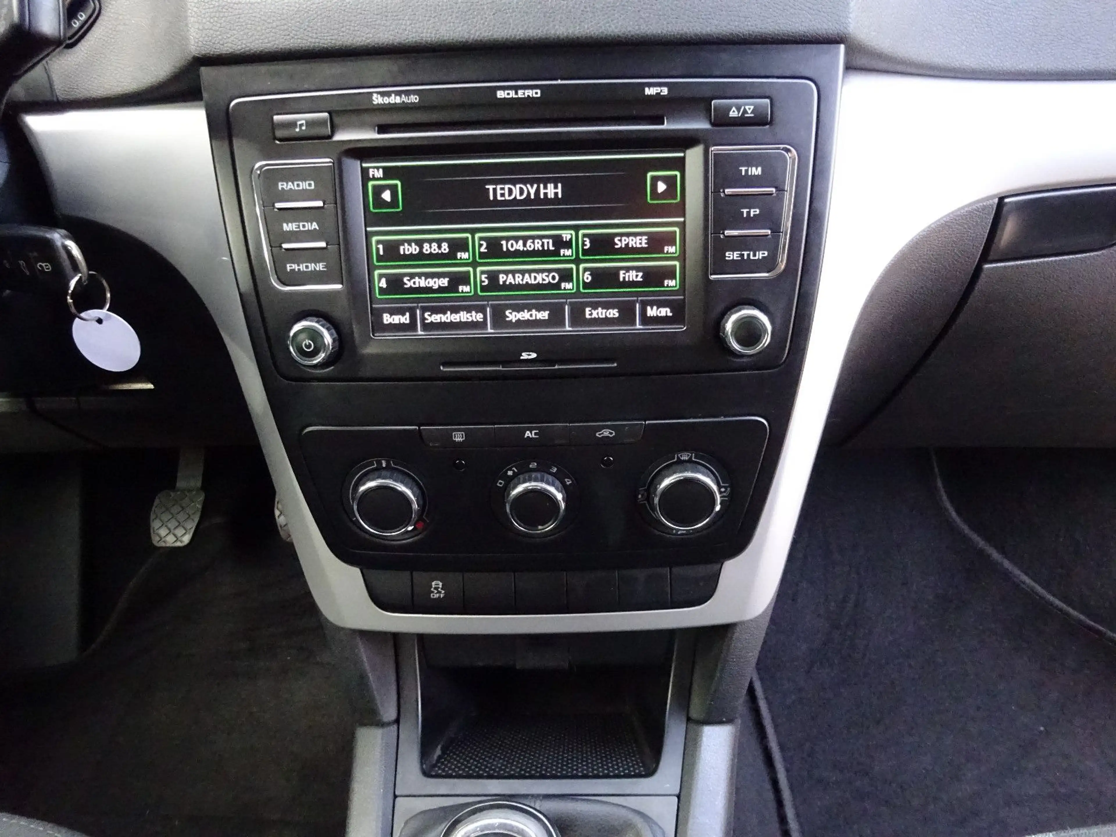 Skoda Yeti Basis /2-Hand / Klimaanlage / Neu Steuerket — photo 15