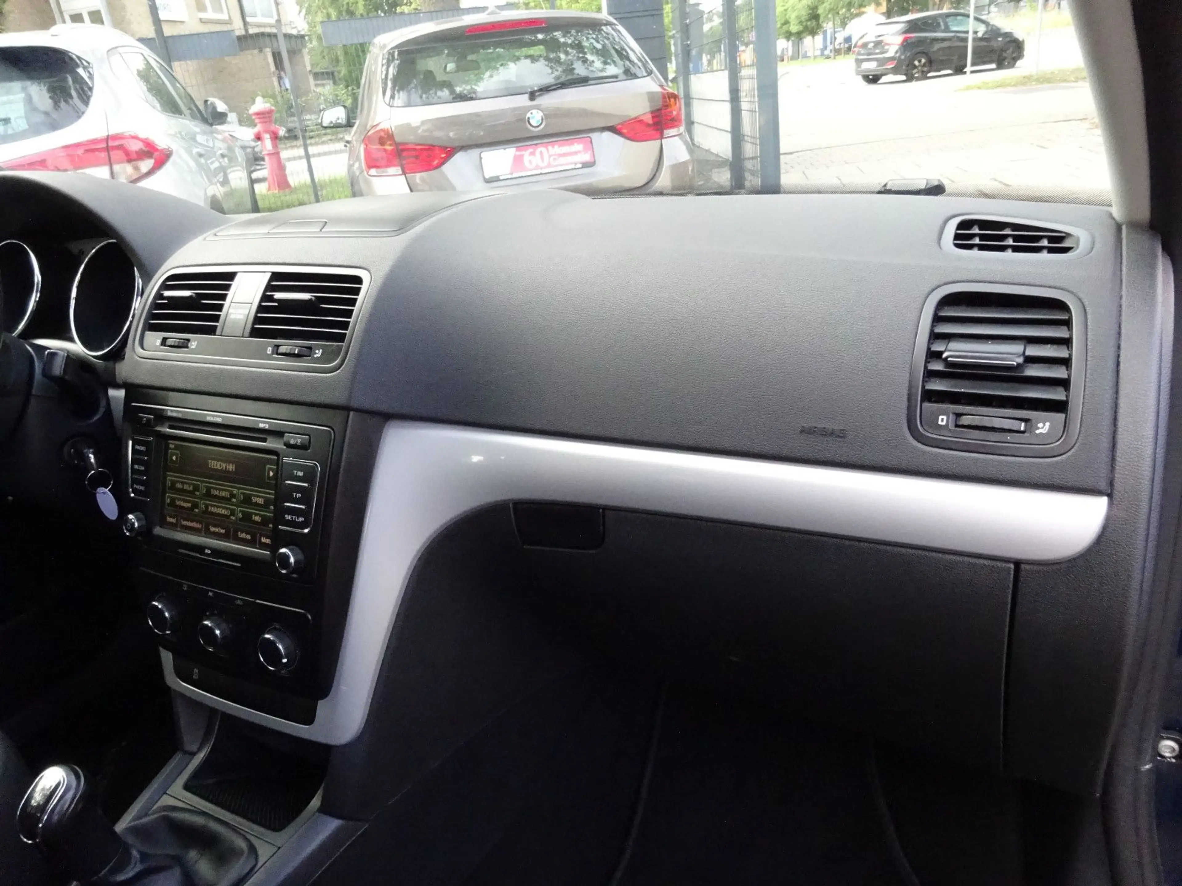 Skoda Yeti Basis /2-Hand / Klimaanlage / Neu Steuerket — photo 14
