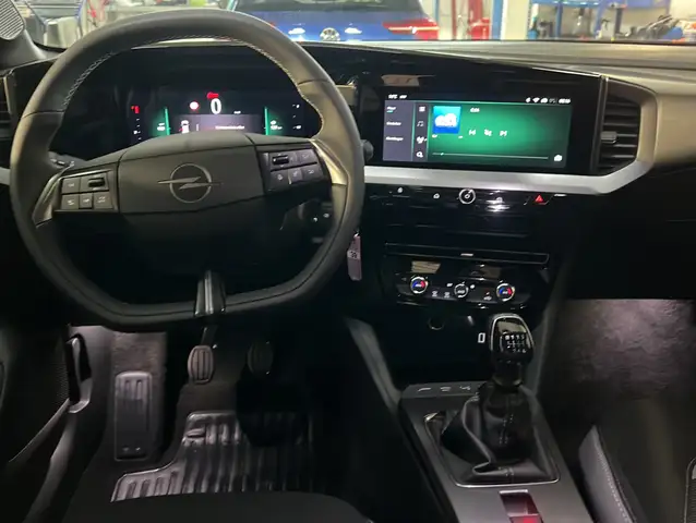 Opel Mokka view 3