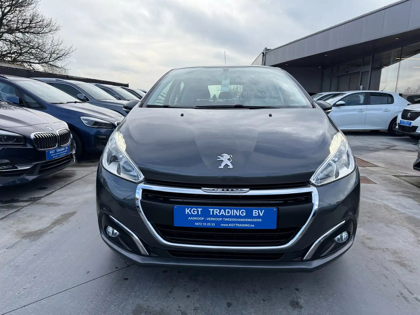 Peugeot 208 1.2i 82PK 5-DEURS NAVIGATIE BLUETOOTH PDC AIRCO Gris - 2