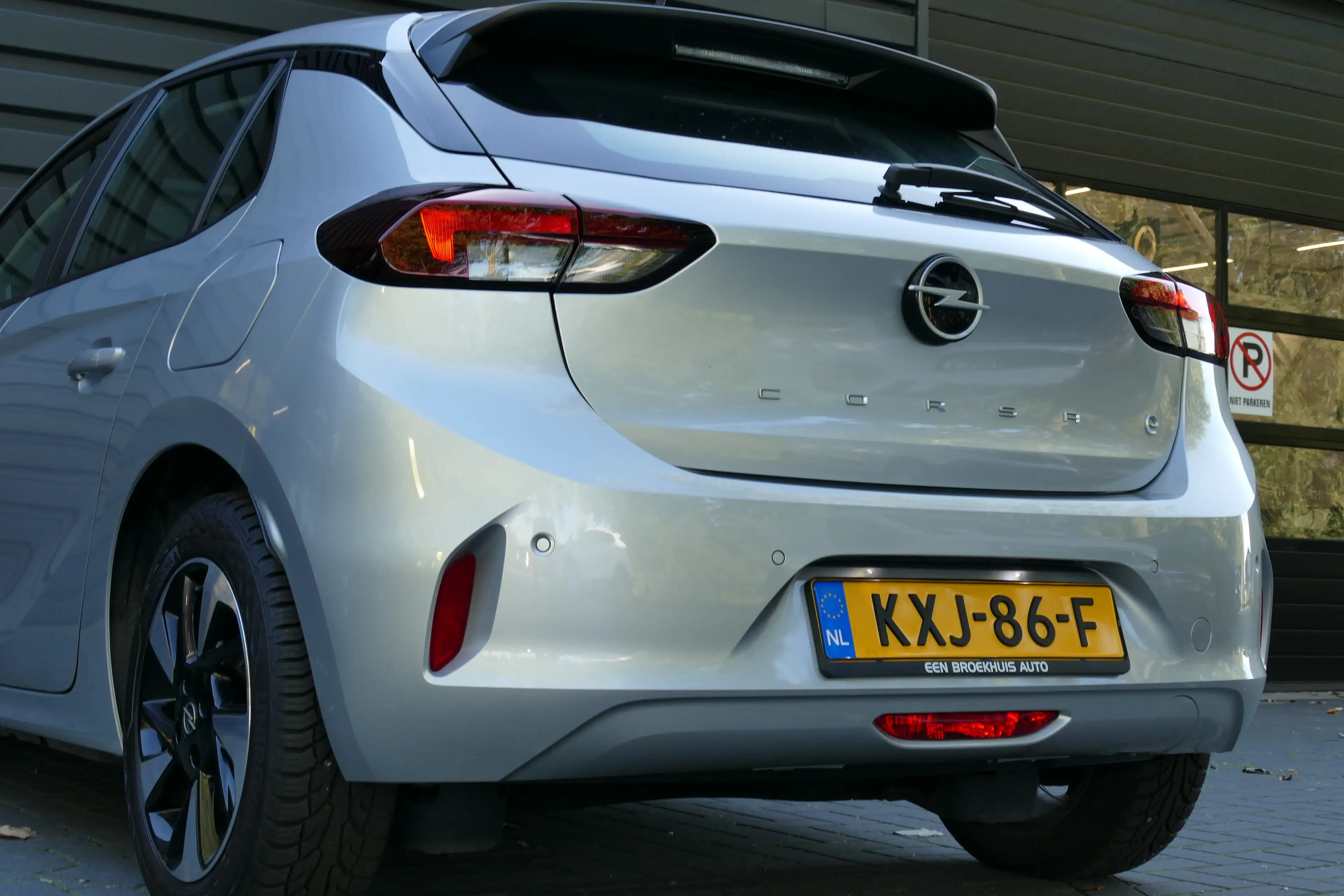 Opel Corsa-e EV 50KWH 136PK EDITION / NAVI / CLIMA / 16" LMV / — photo 6