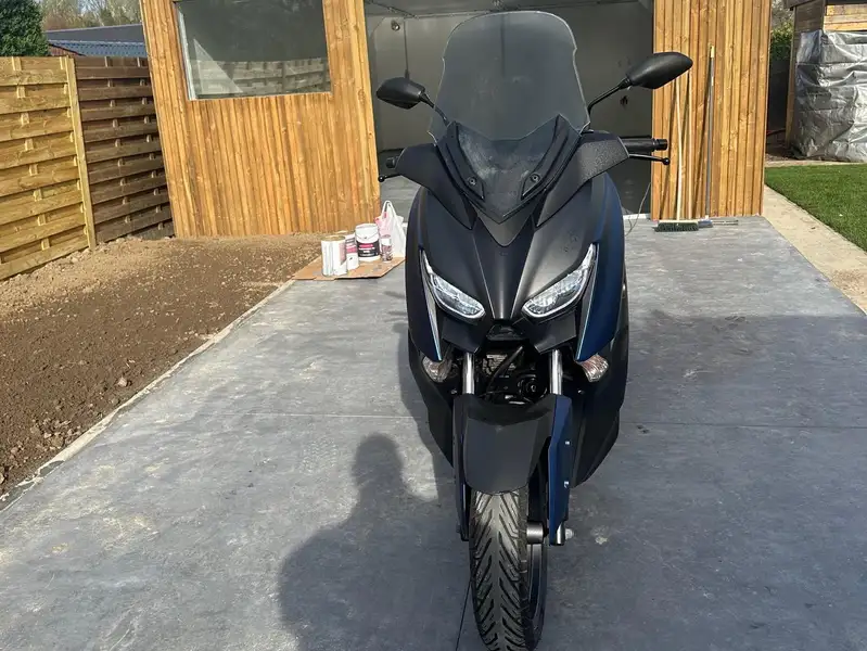 Yamaha X-Max 125 - foto 2