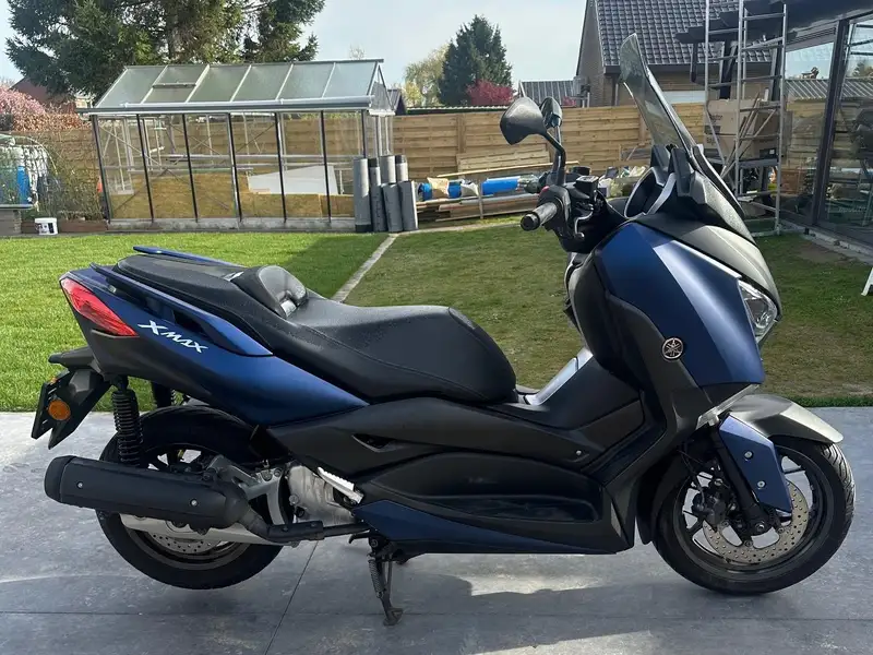 Yamaha X-Max 125 - foto 4