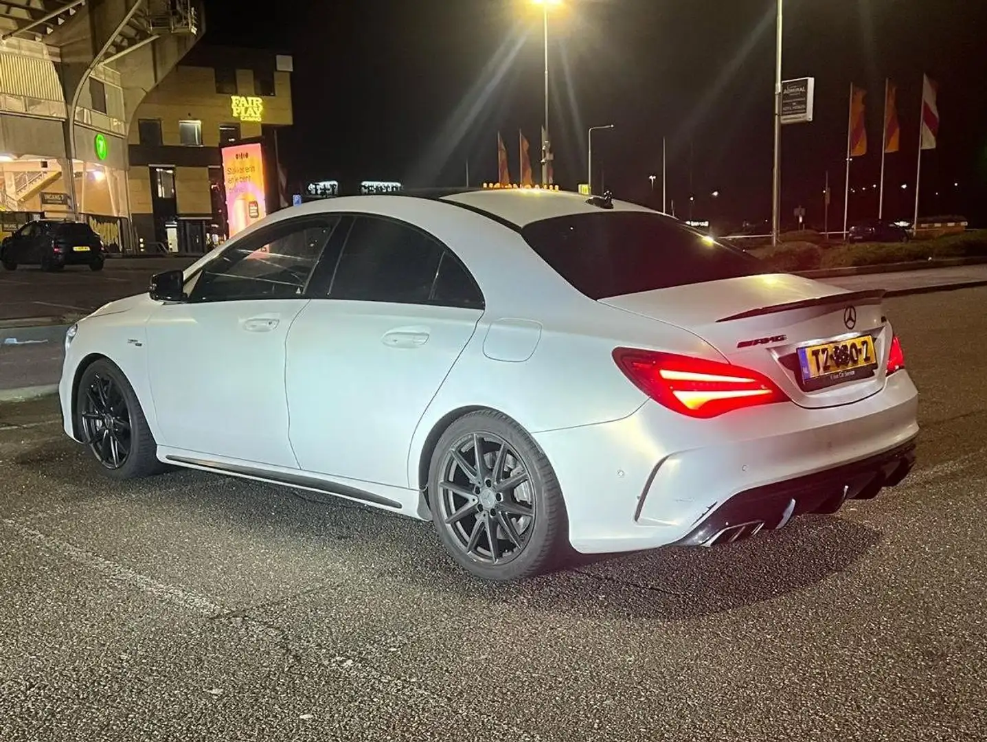 Mercedes-Benz CLA 45 AMG CLA 45 AMG 4M. Amb. Bílá - 1