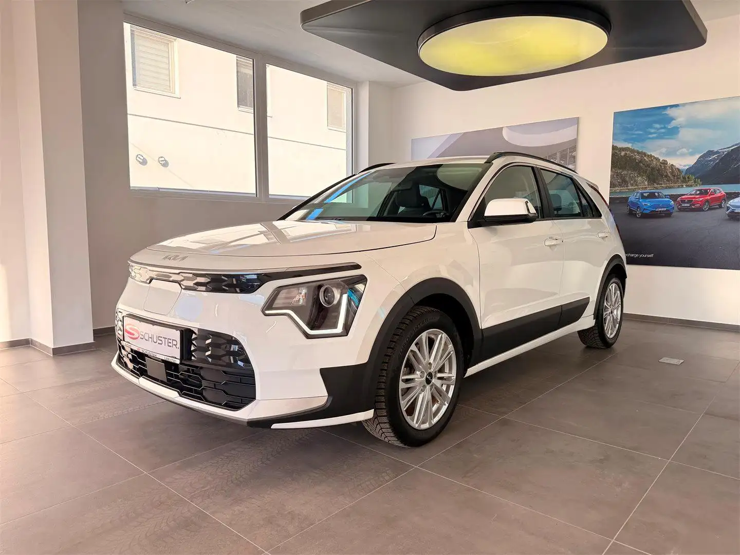 Kia e-Niro E-Niro 64kWh Edition Aut. Weiß - 1