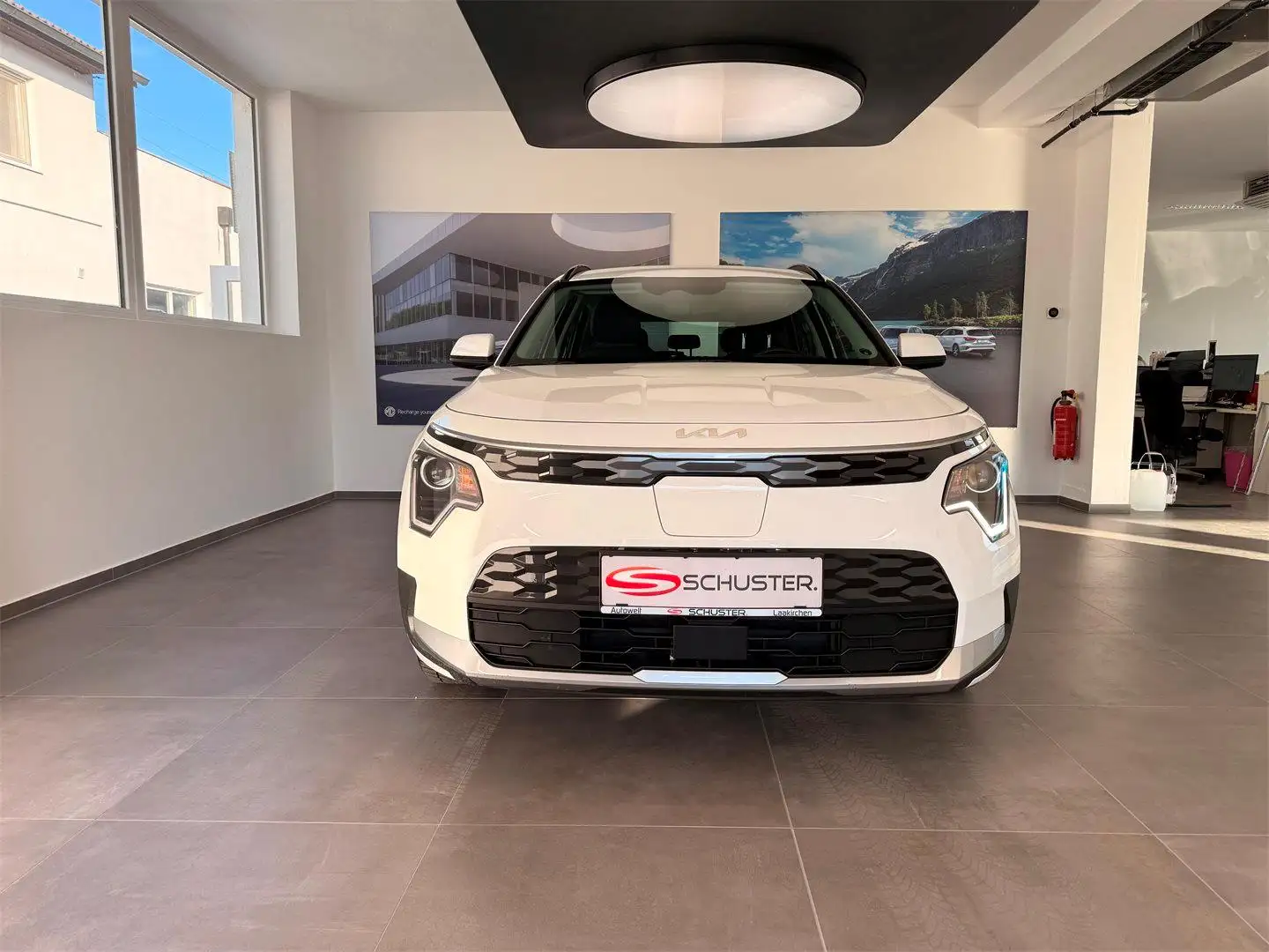 Kia e-Niro E-Niro 64kWh Edition Aut. Weiß - 2