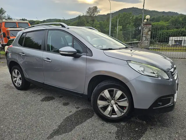 Peugeot 2008 view 4