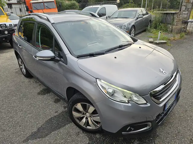 Peugeot 2008 view 5
