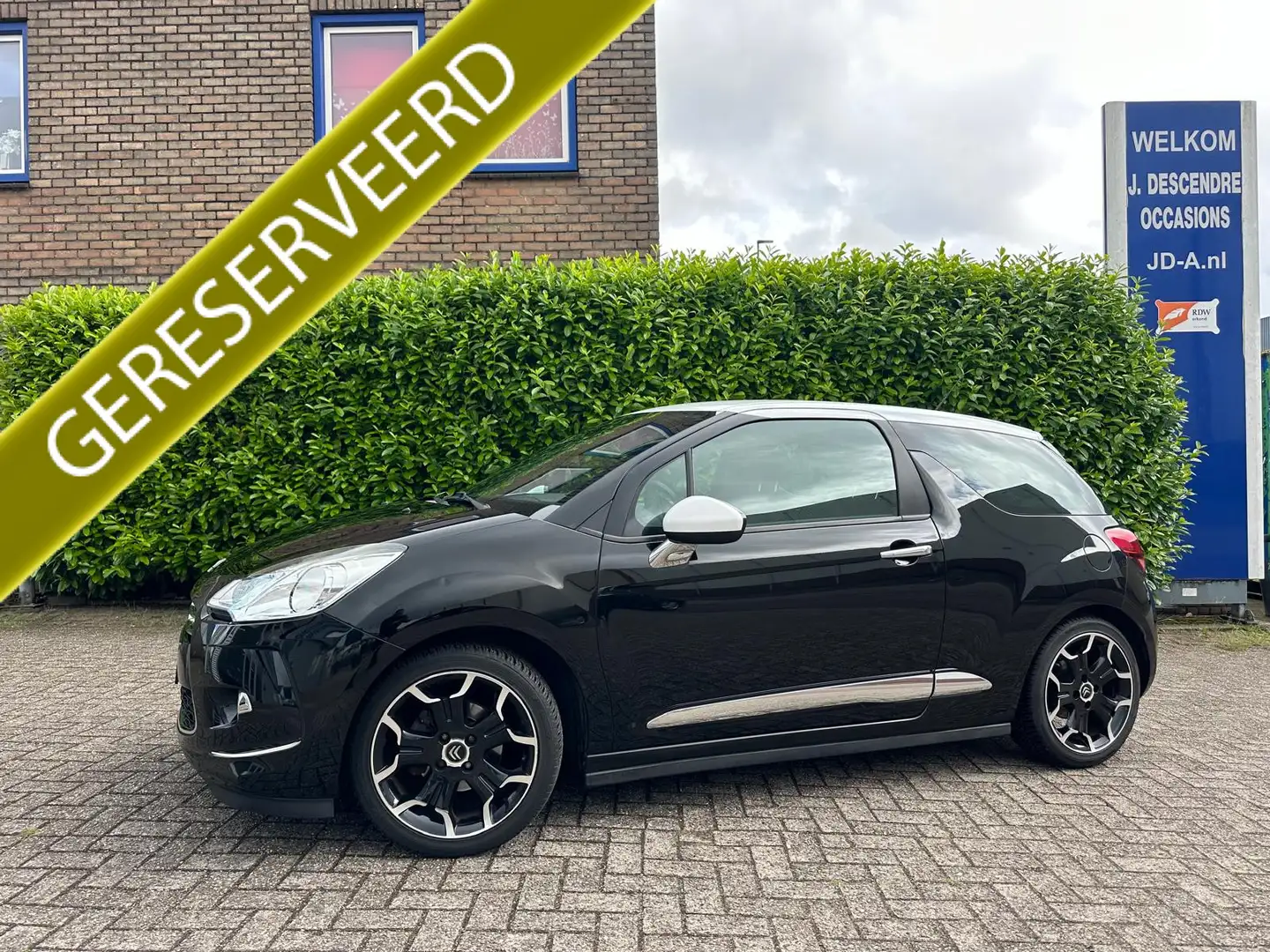 Citroen DS3 1.6 So Chic Climate C, Cruise C, Lmv, Pdc!!!! ZATE Чорний - 1