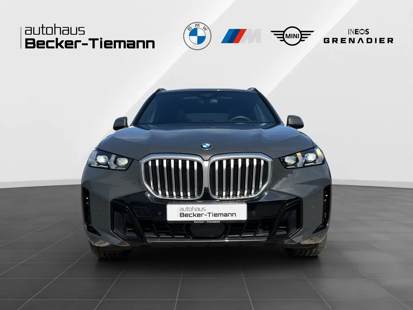 BMW X5 xDrive30d M-Sport NP:112.200,- AHK Pano HUD DrivAs Grau - 2