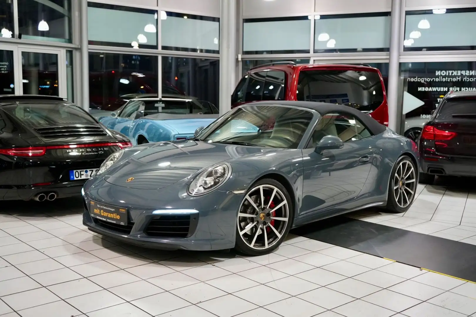 Porsche 911 Carrera 4 S Cabriolet Grijs - 2