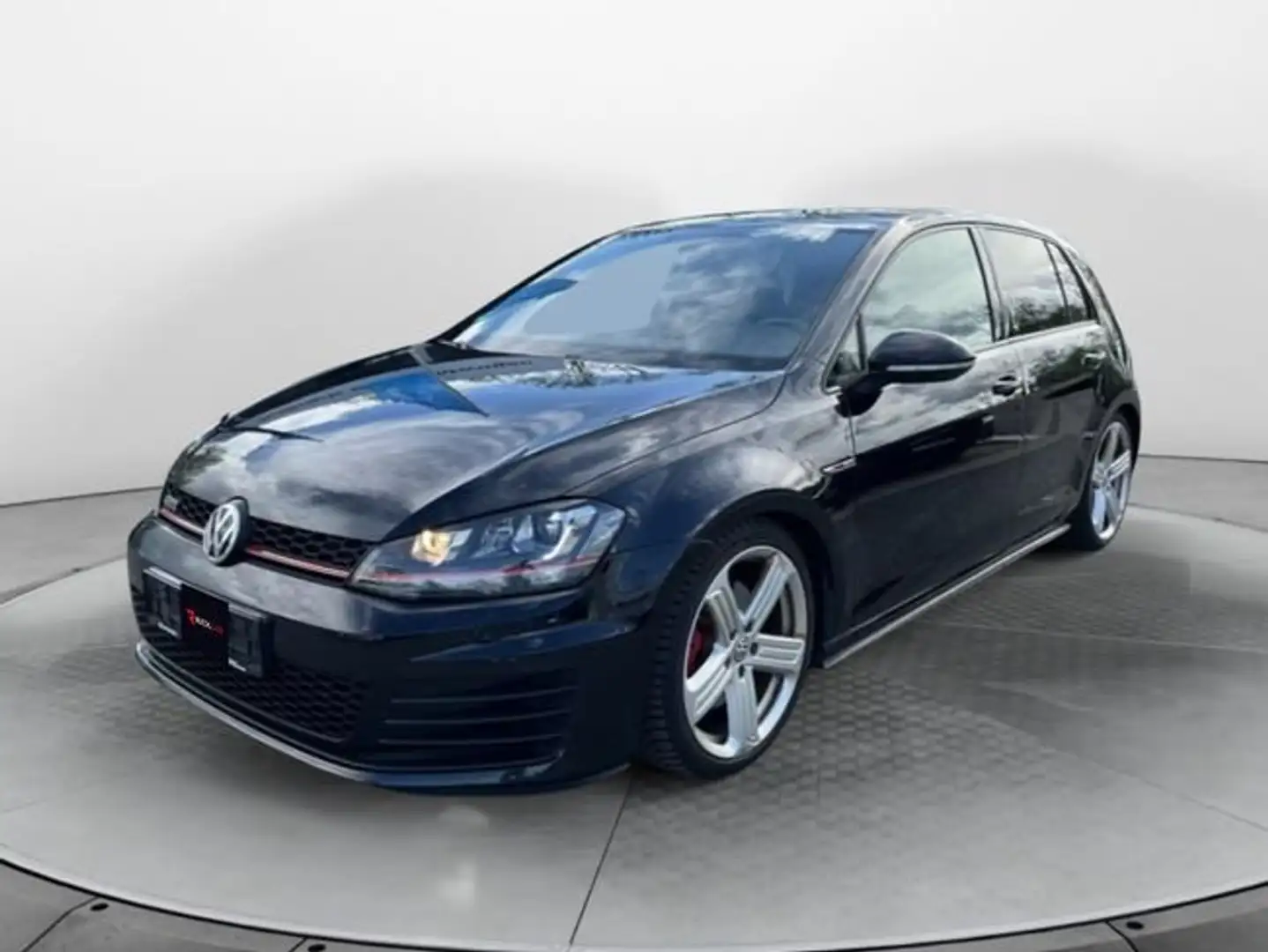Volkswagen Golf GTI Negro - 1