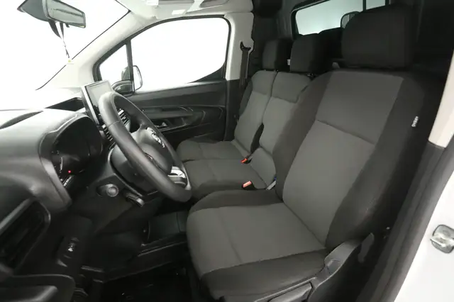 Toyota Proace City view 9