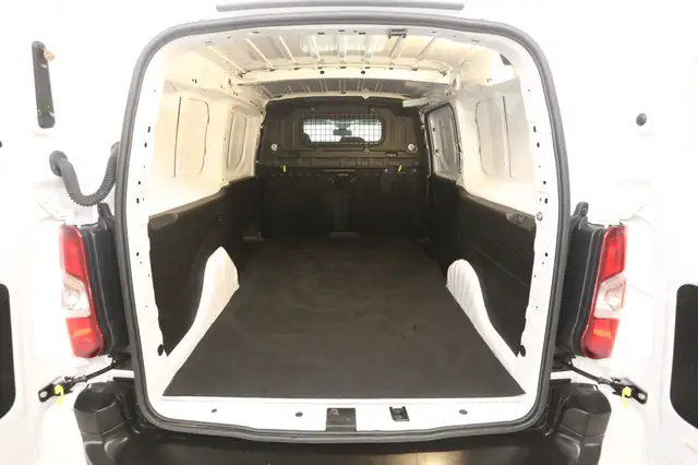 Toyota Proace City view 3