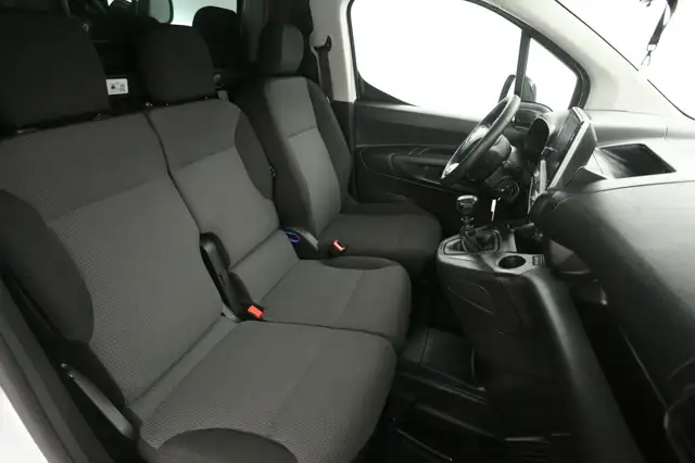 Toyota Proace City view 10