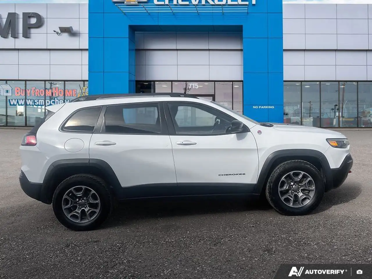 Jeep Cherokee снимка Jeep Cherokee
