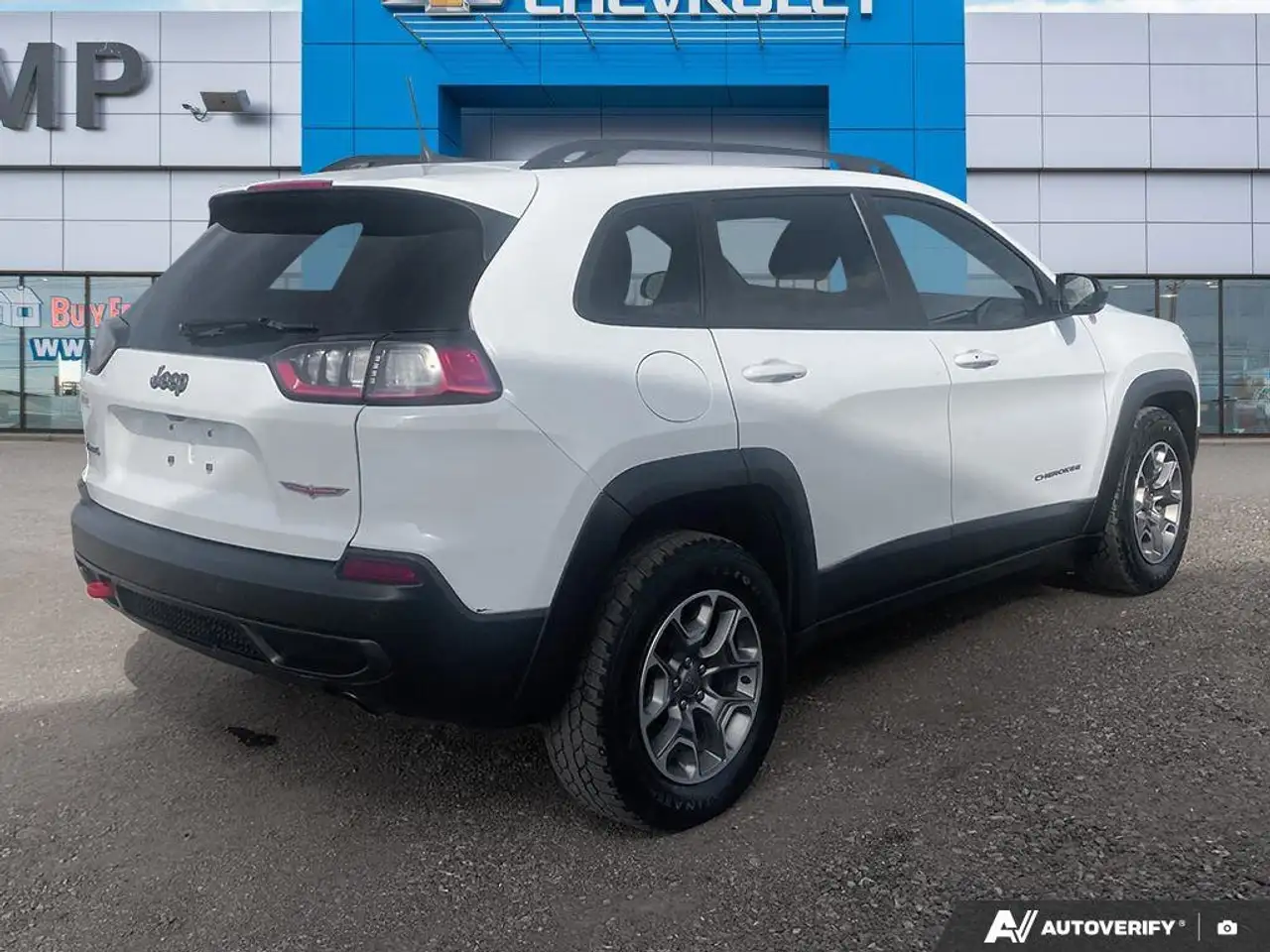 Jeep Cherokee снимка Jeep Cherokee