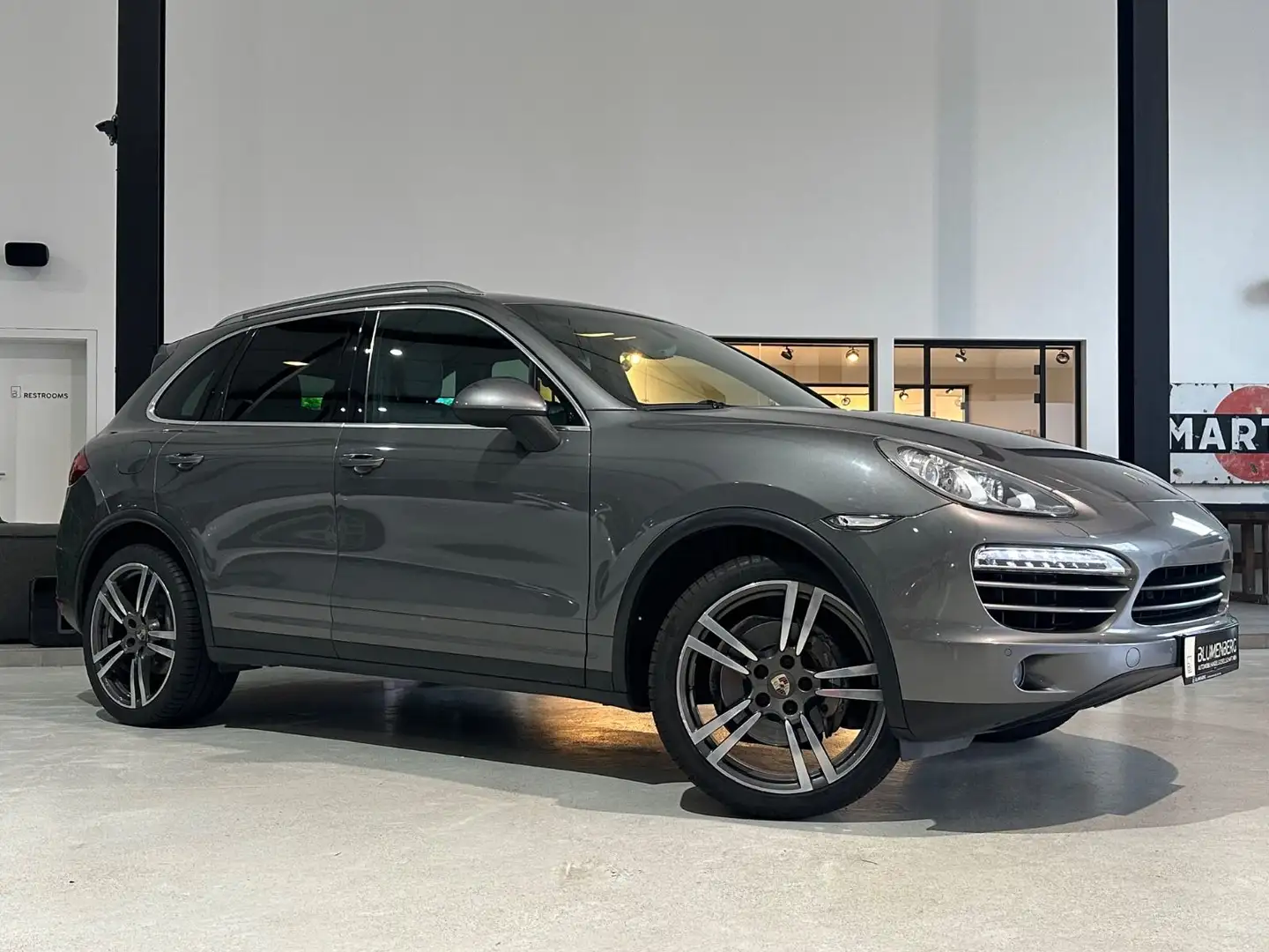 Porsche Cayenne Diesel *Navi,Pano,Leder,Tempo,PDLS,PDC* Grau - 2