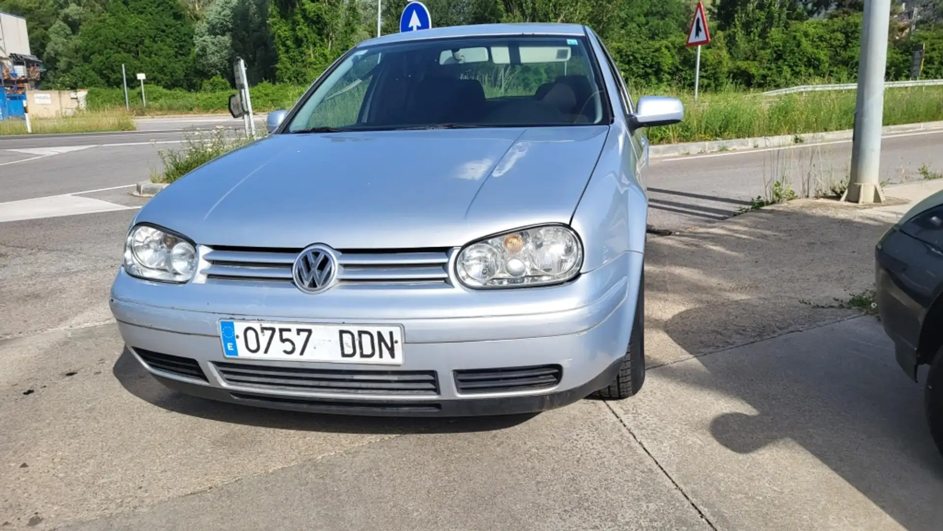Volkswagen Golf 1.9TDI Highline 115 Grau - 1