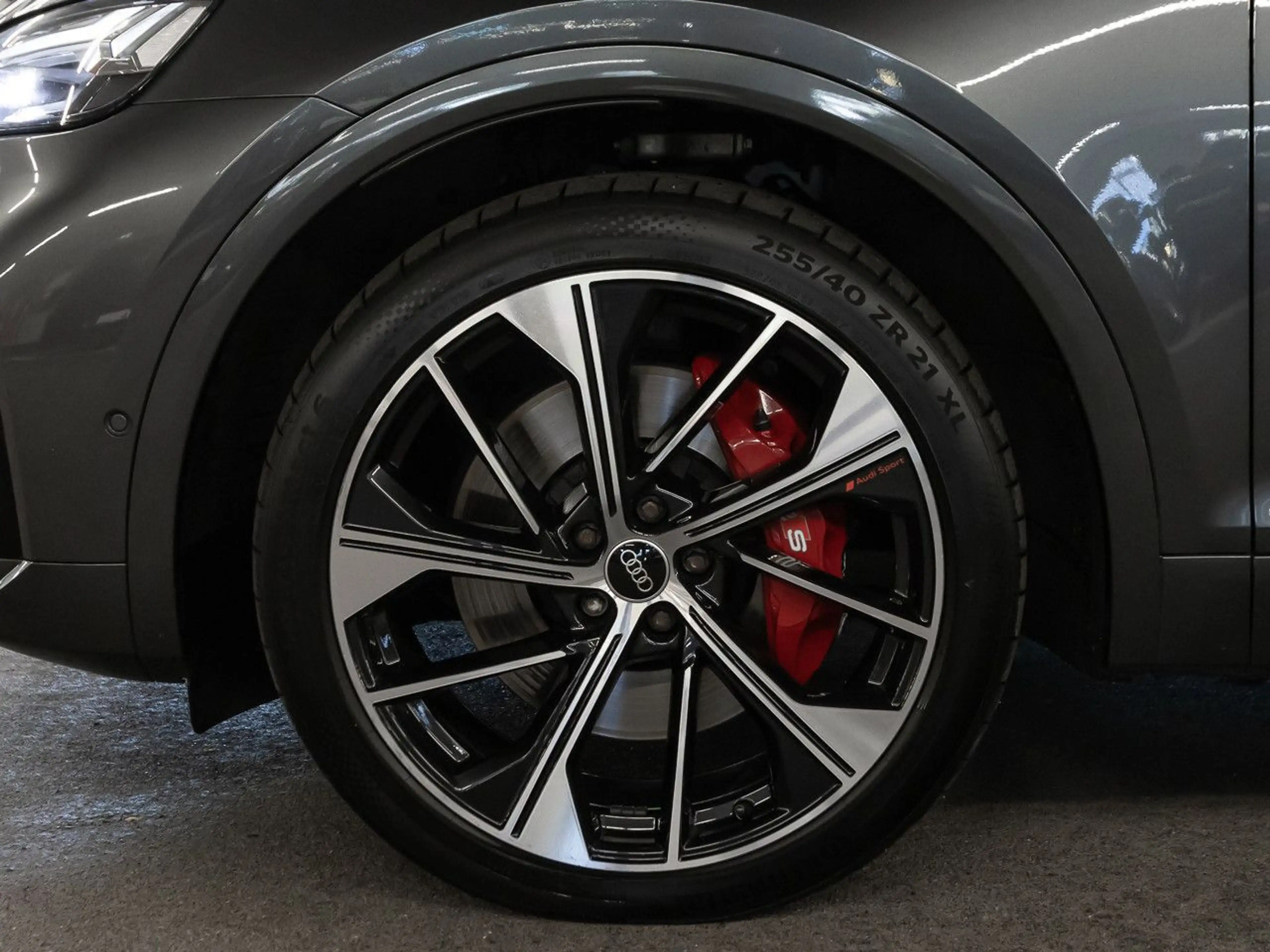Audi SQ5 TDI quattro Pano Matrix HeadUp AHK B&O — photo 11