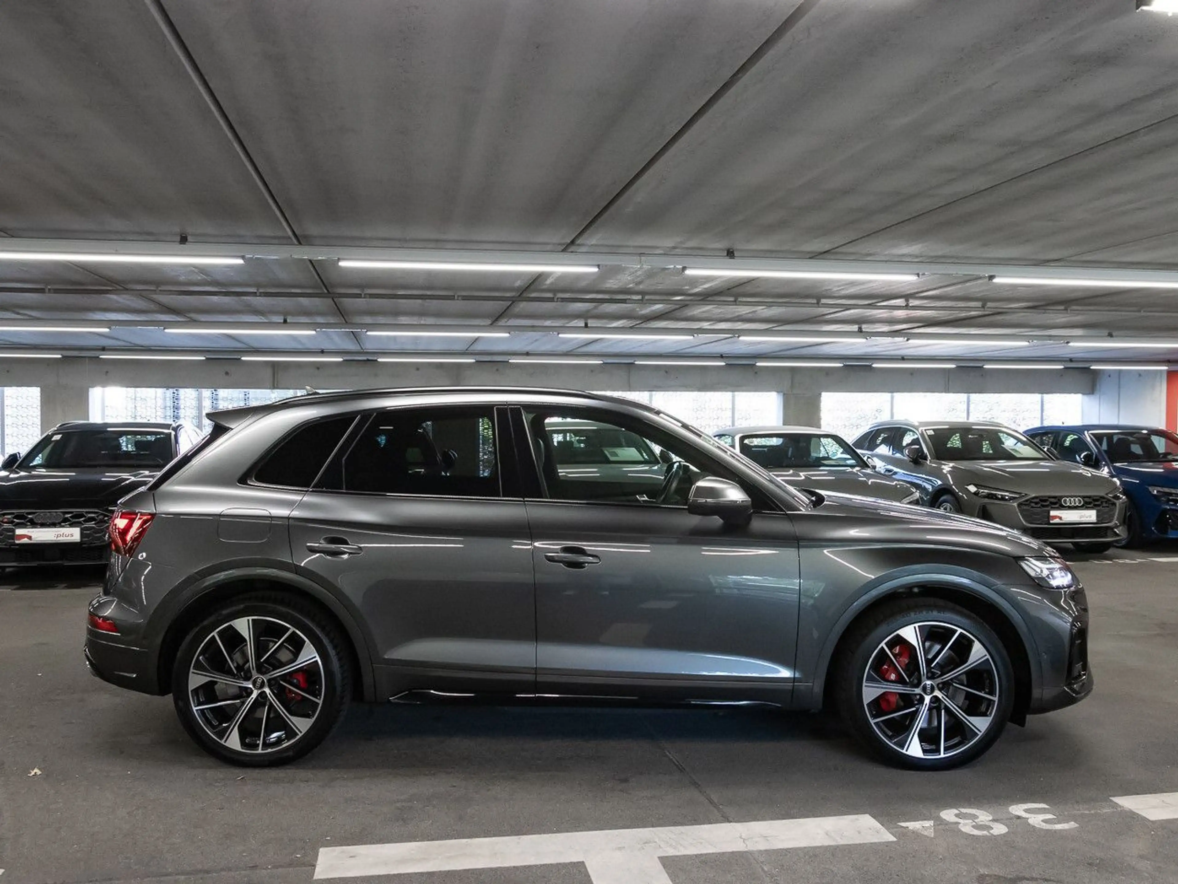 Audi SQ5 TDI quattro Pano Matrix HeadUp AHK B&O — photo 6